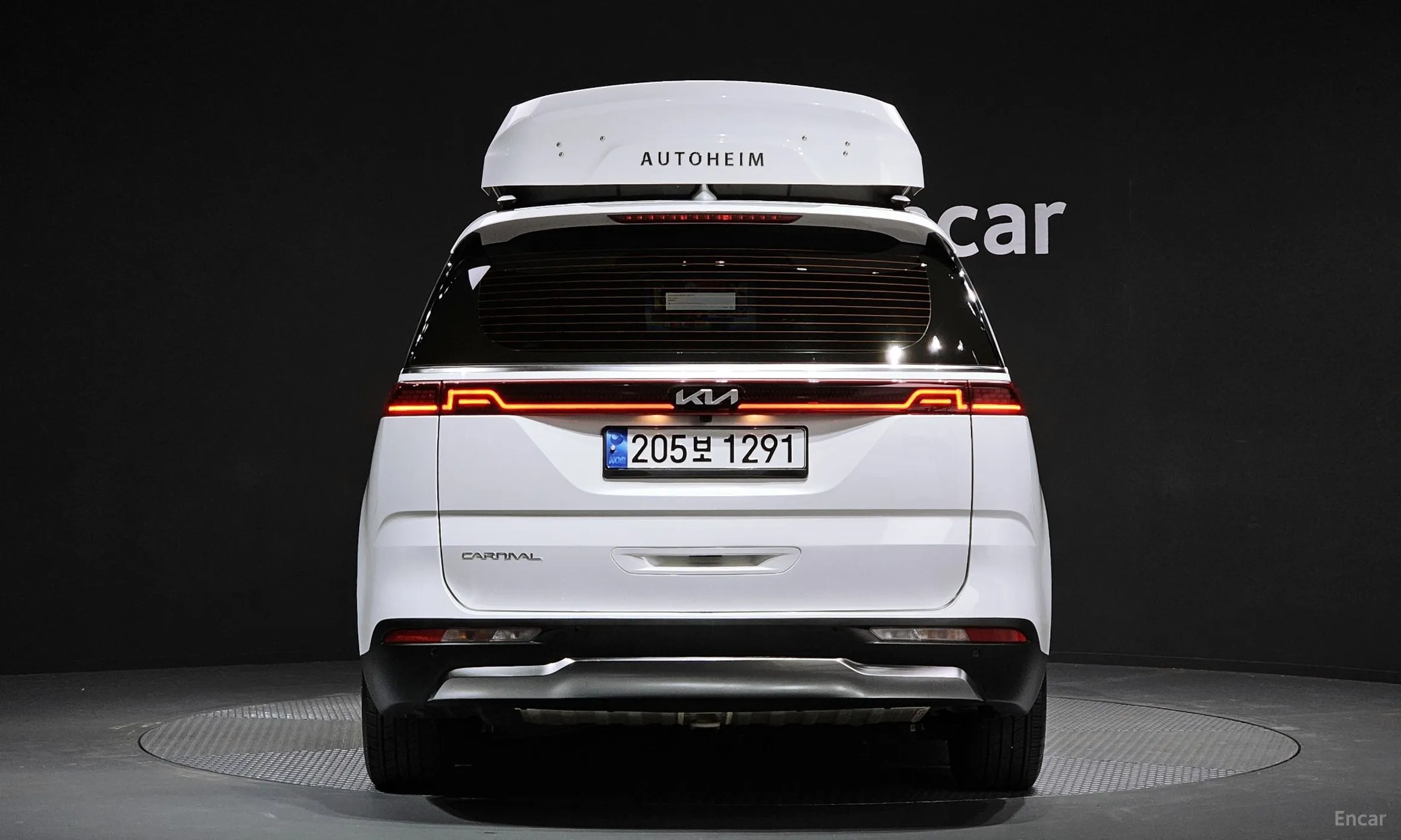 Kia Carnival Gen 4 превью 3
