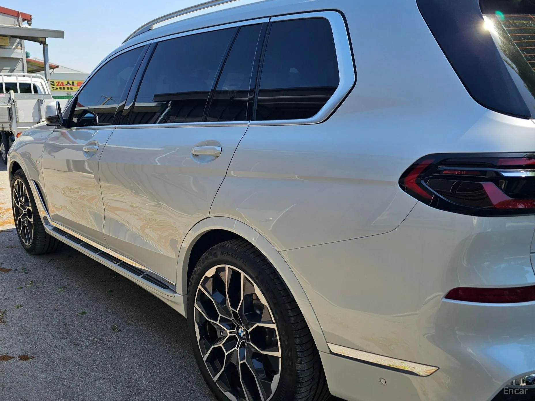 BMW X7 (G07) превью 4