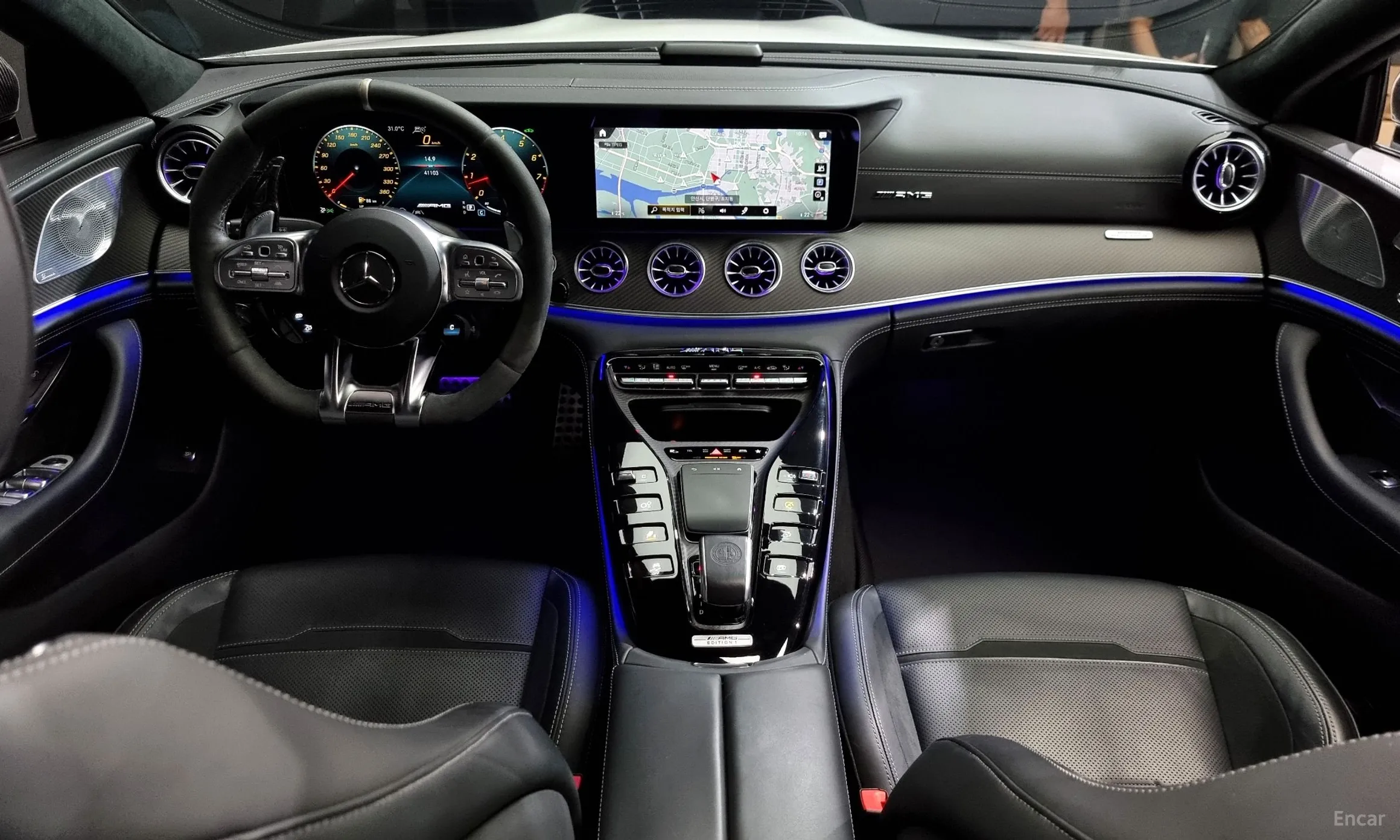 Mercedes Benz AMG GT превью 4