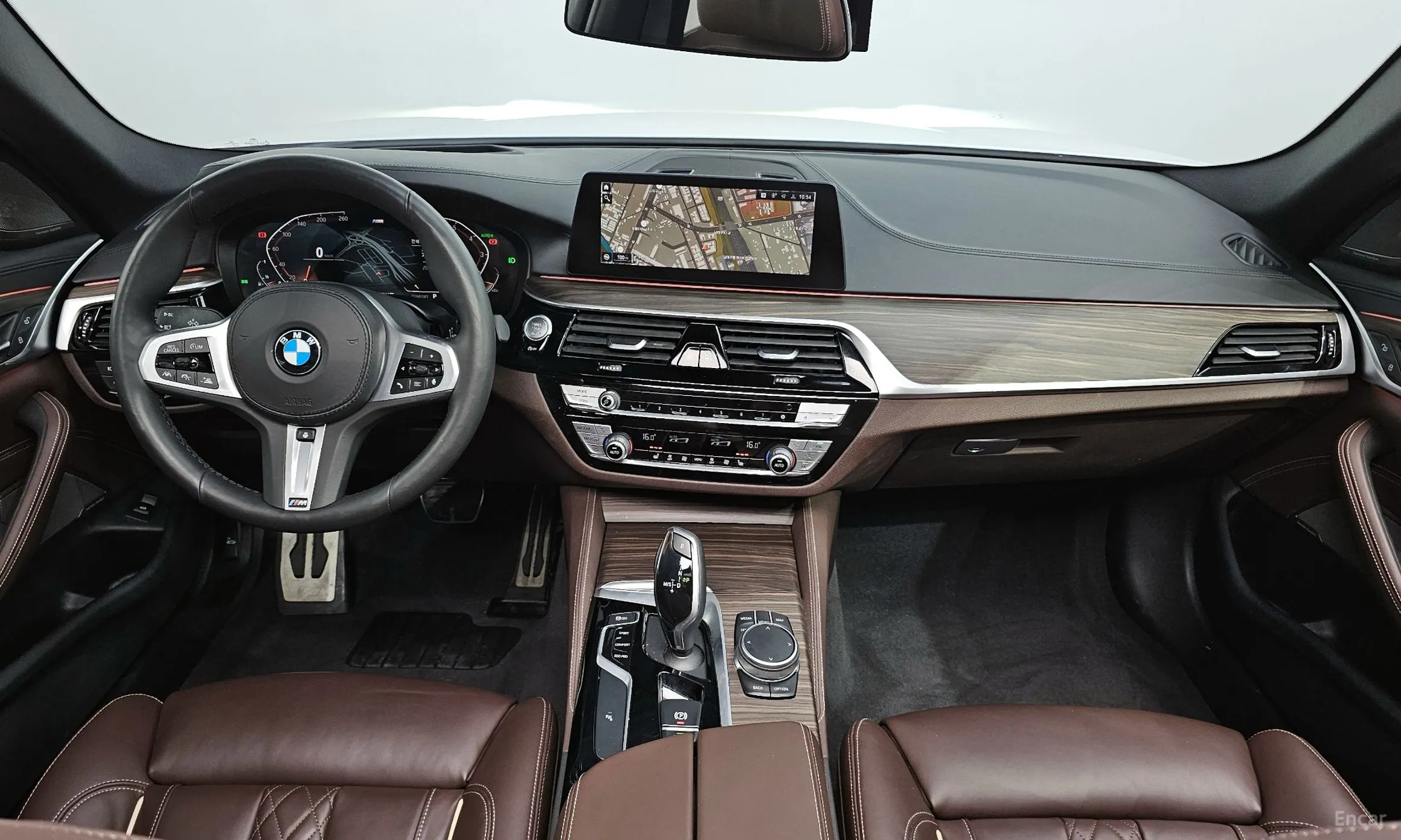 BMW 5 Series (G30) превью 4