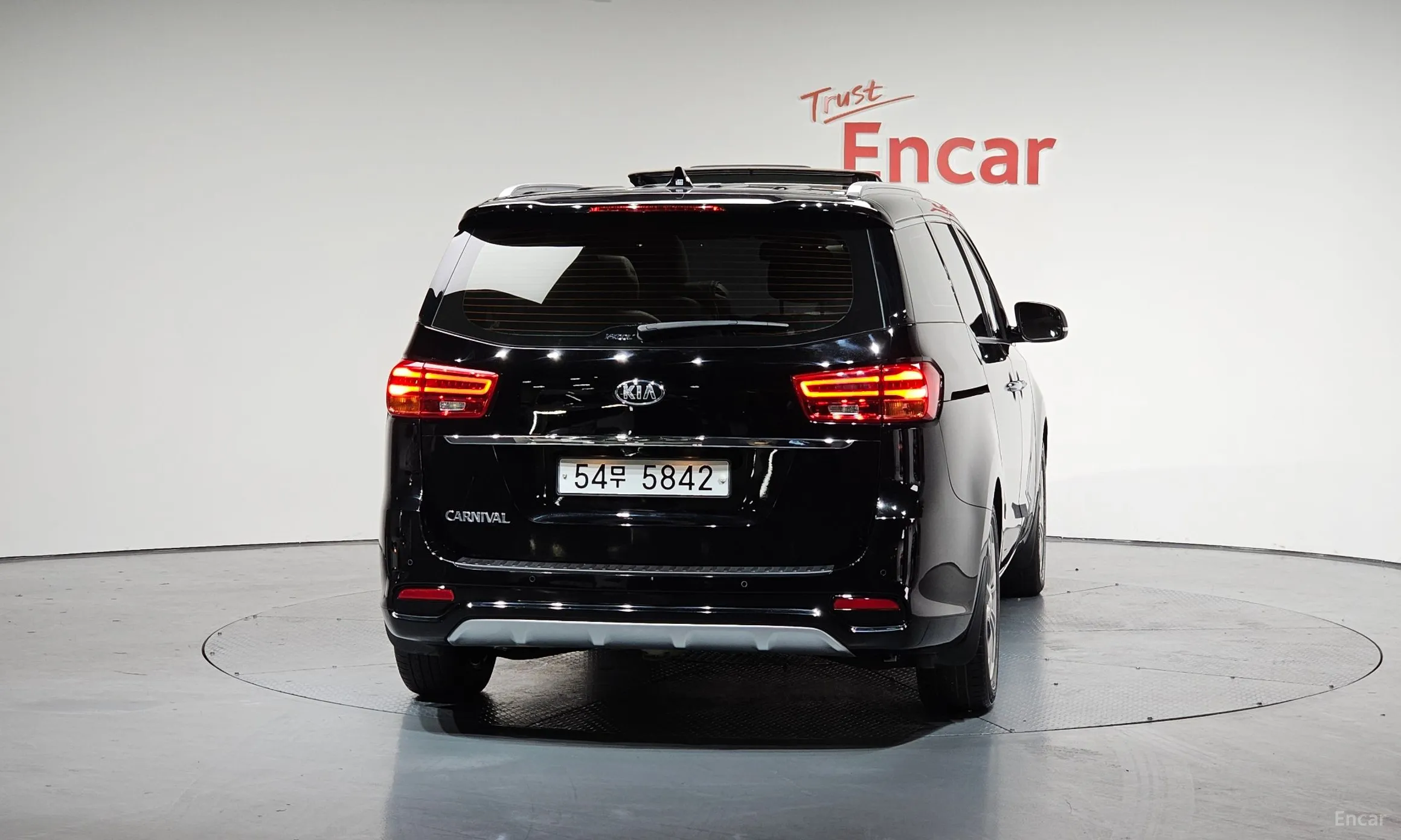 Kia Carnival превью 3