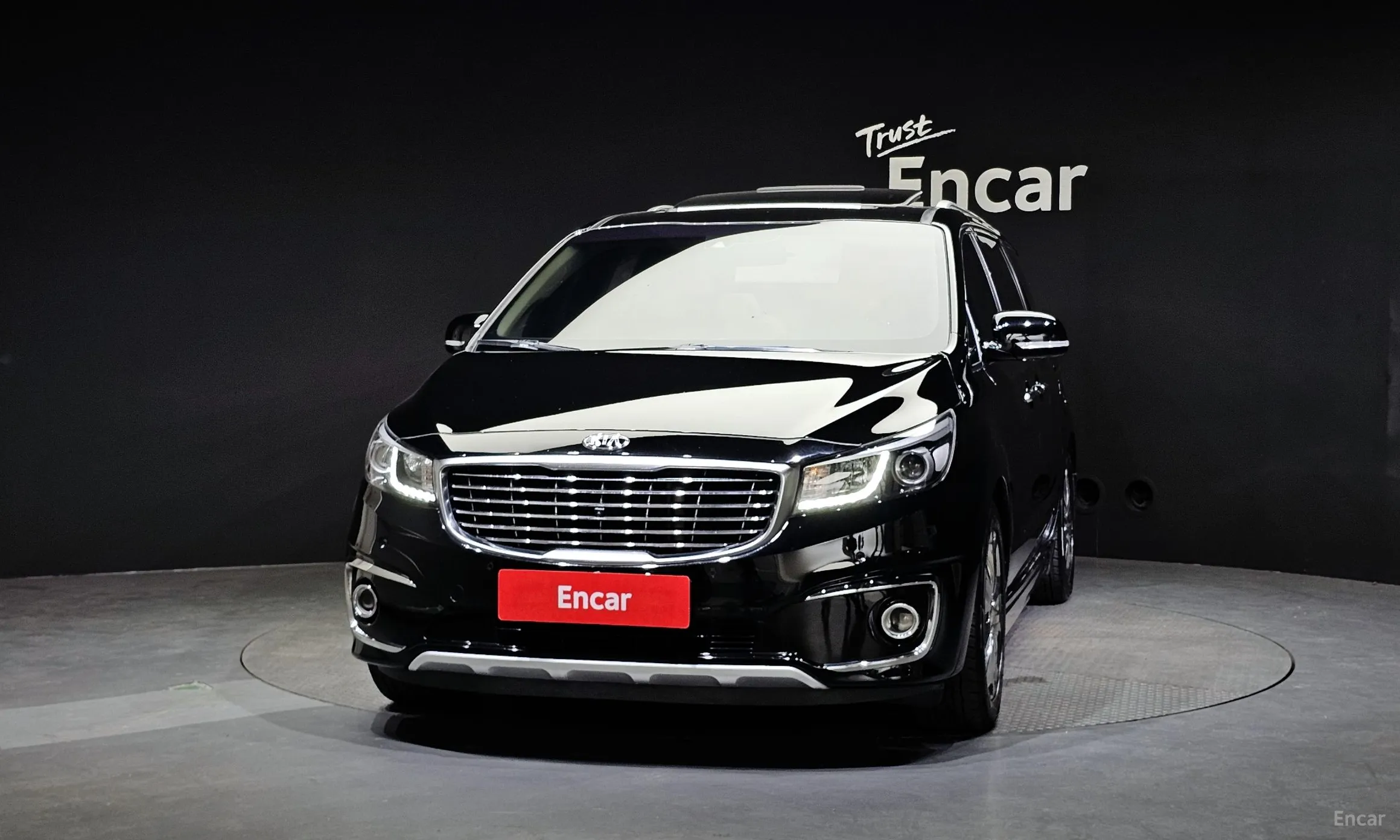 Kia Carnival превью 2