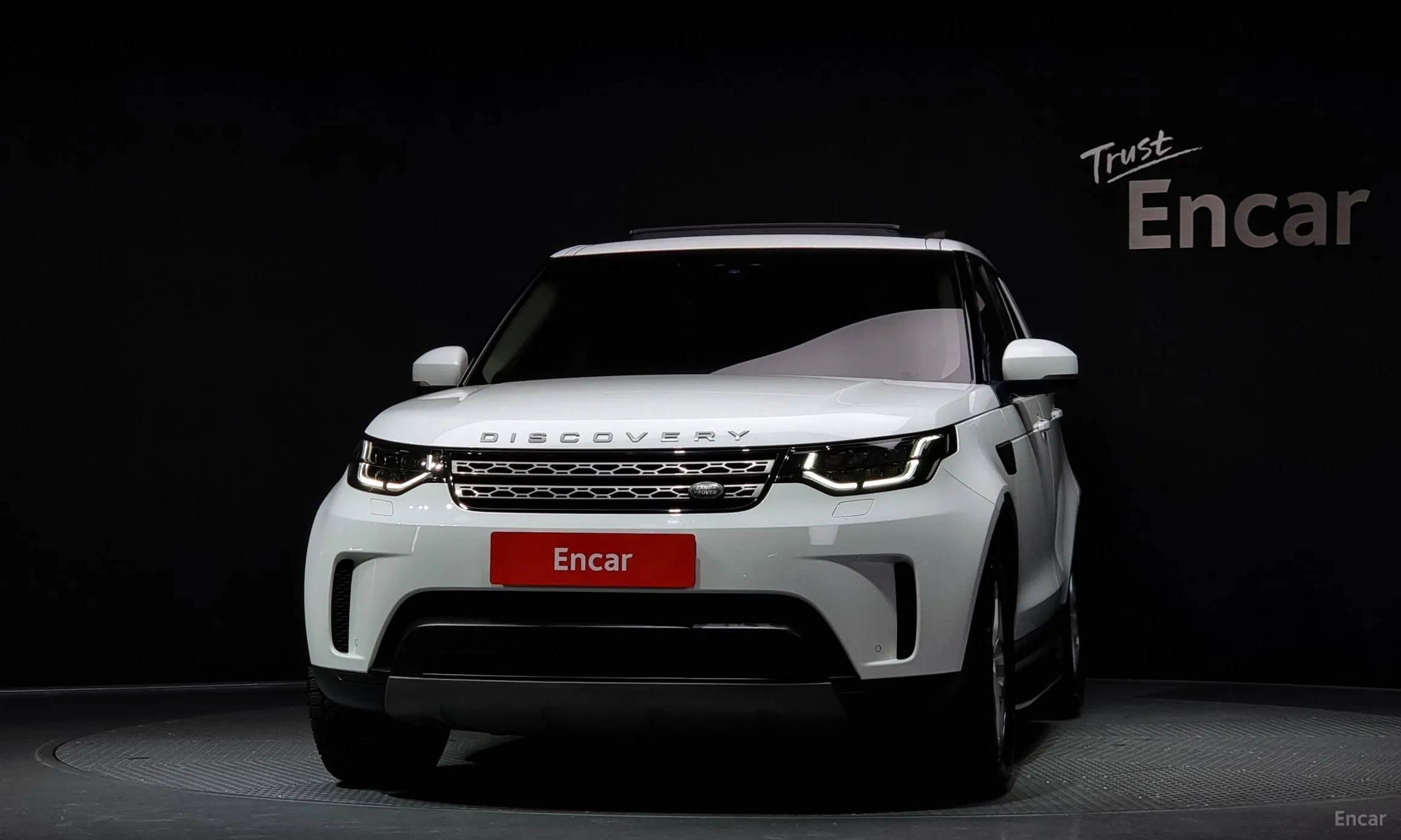 Land Rover Discovery 5 превью 2
