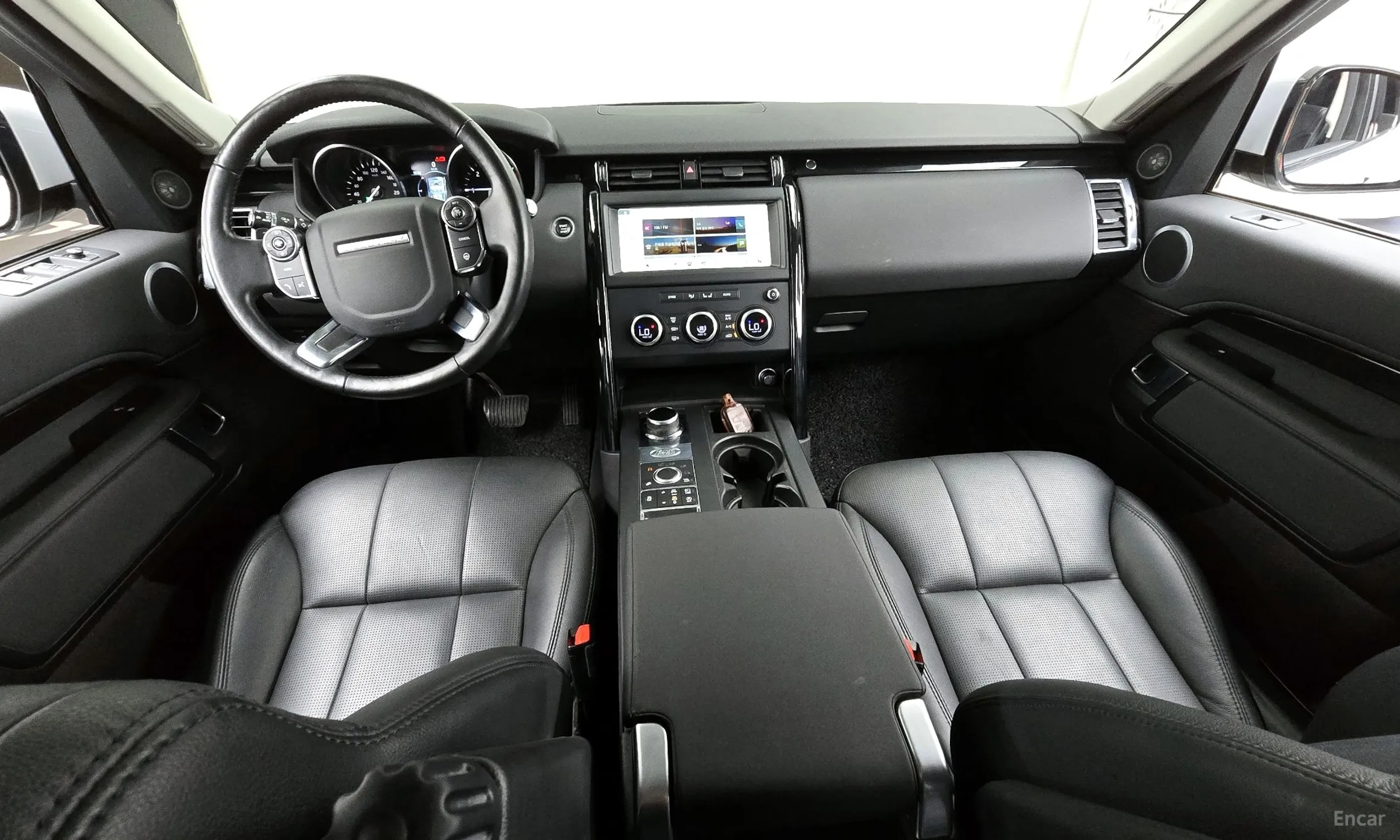 Land Rover Discovery 5 превью 4