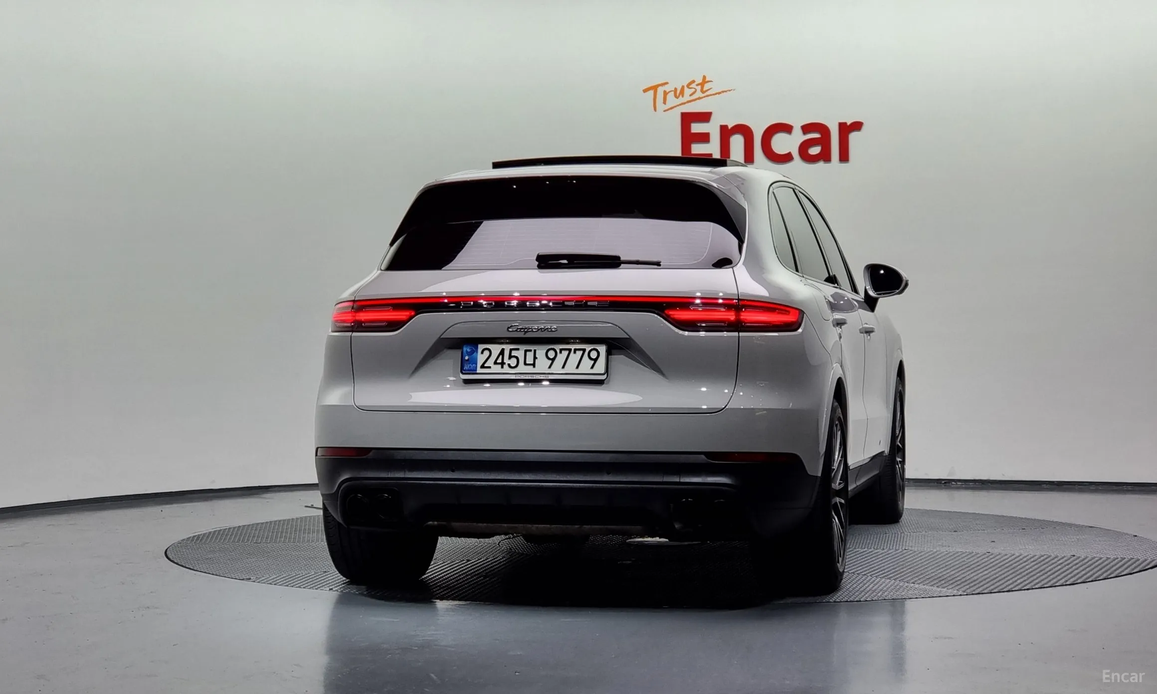 Porsche Cayenne (PO536) превью 3