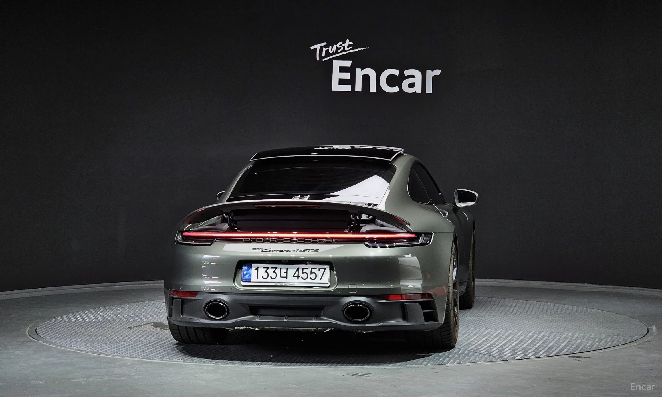 Porsche 911 (992) превью 3