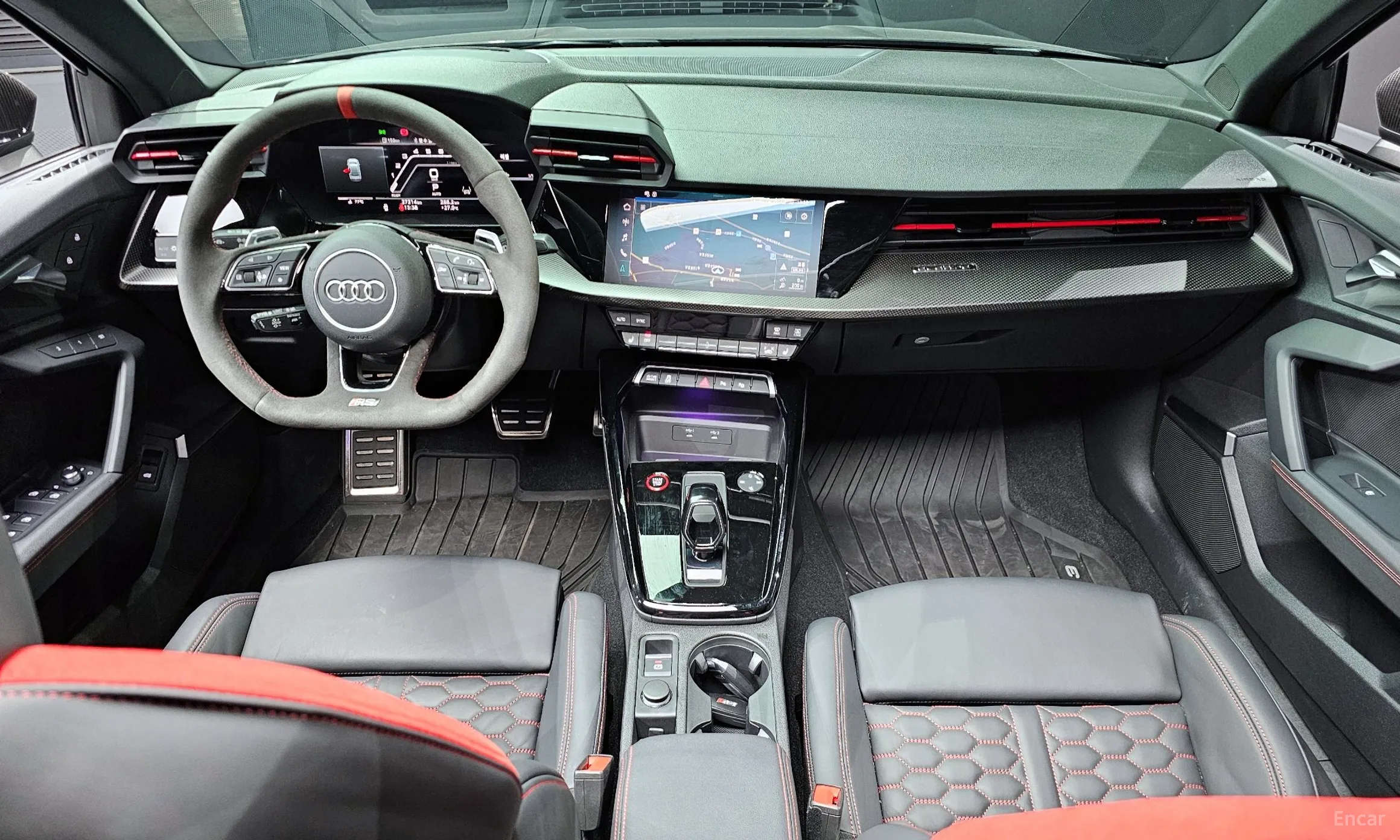 Audi RS3 (8Y) превью 4