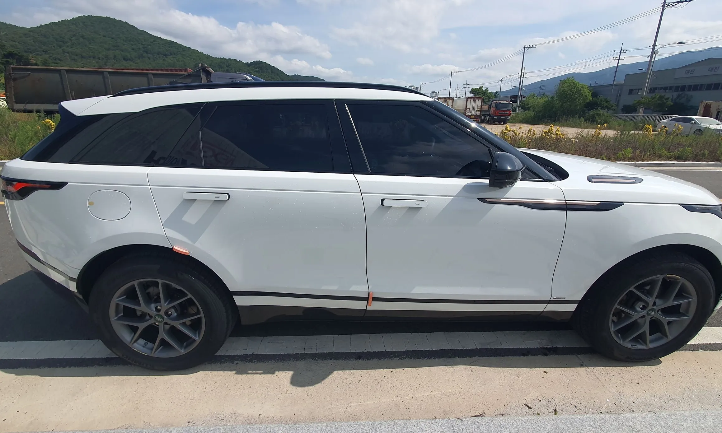 Land Rover Range Rover Bella превью 3