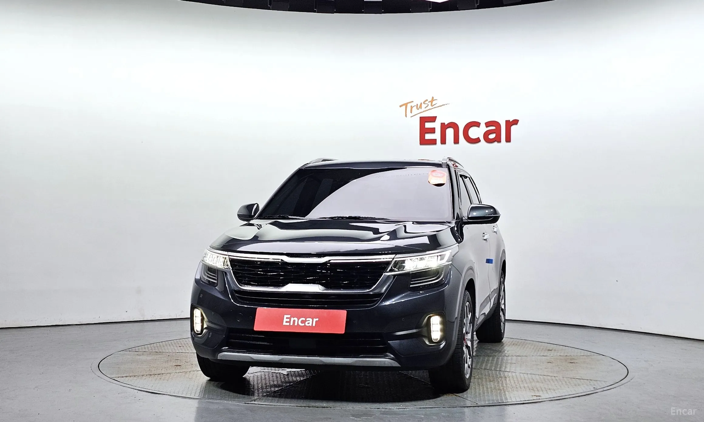Kia Seltos превью 2