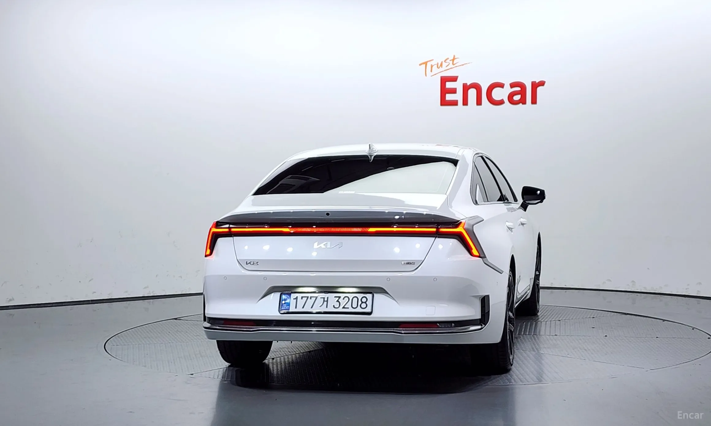 Kia K8 Hybrid превью 3