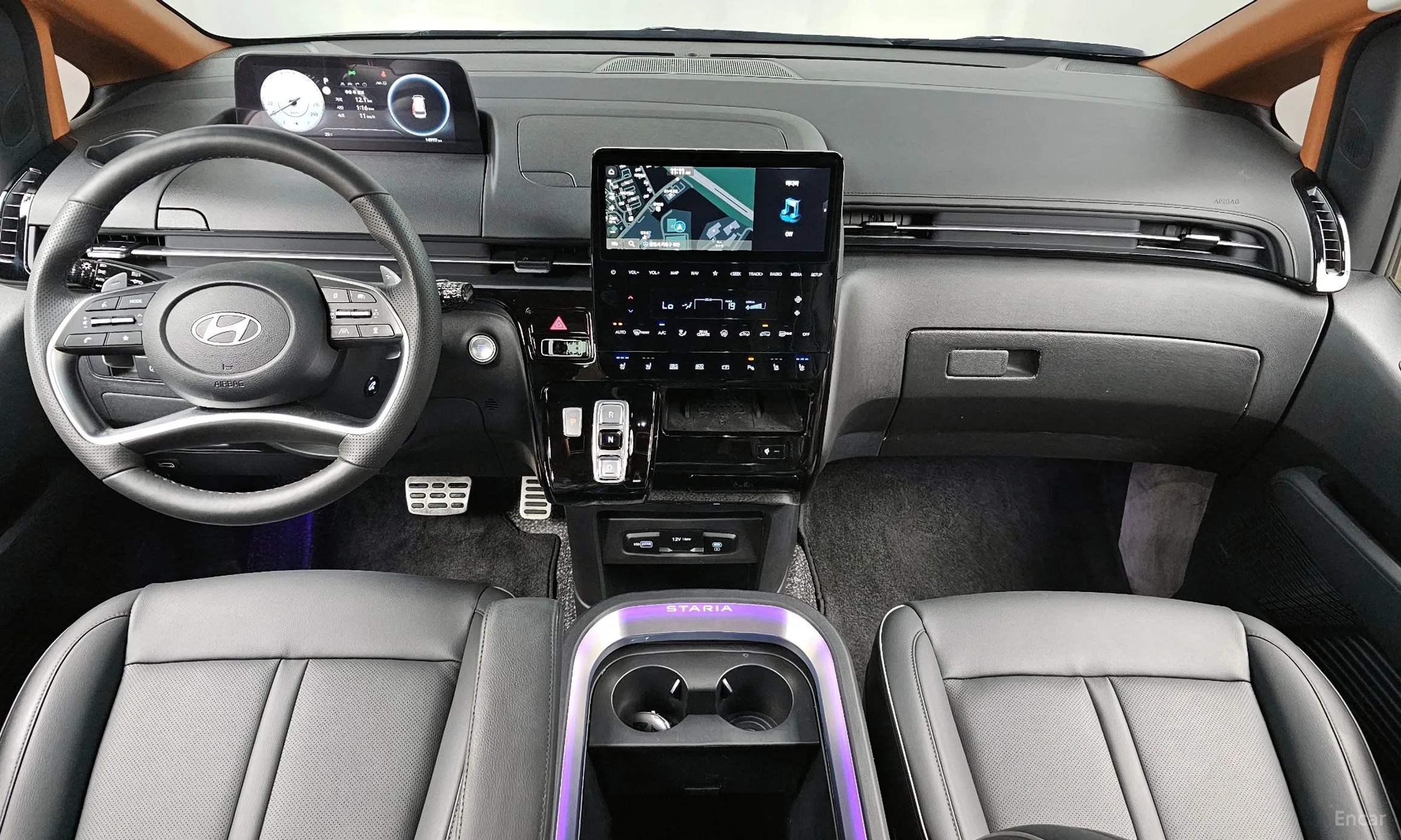 Hyundai Staria превью 4