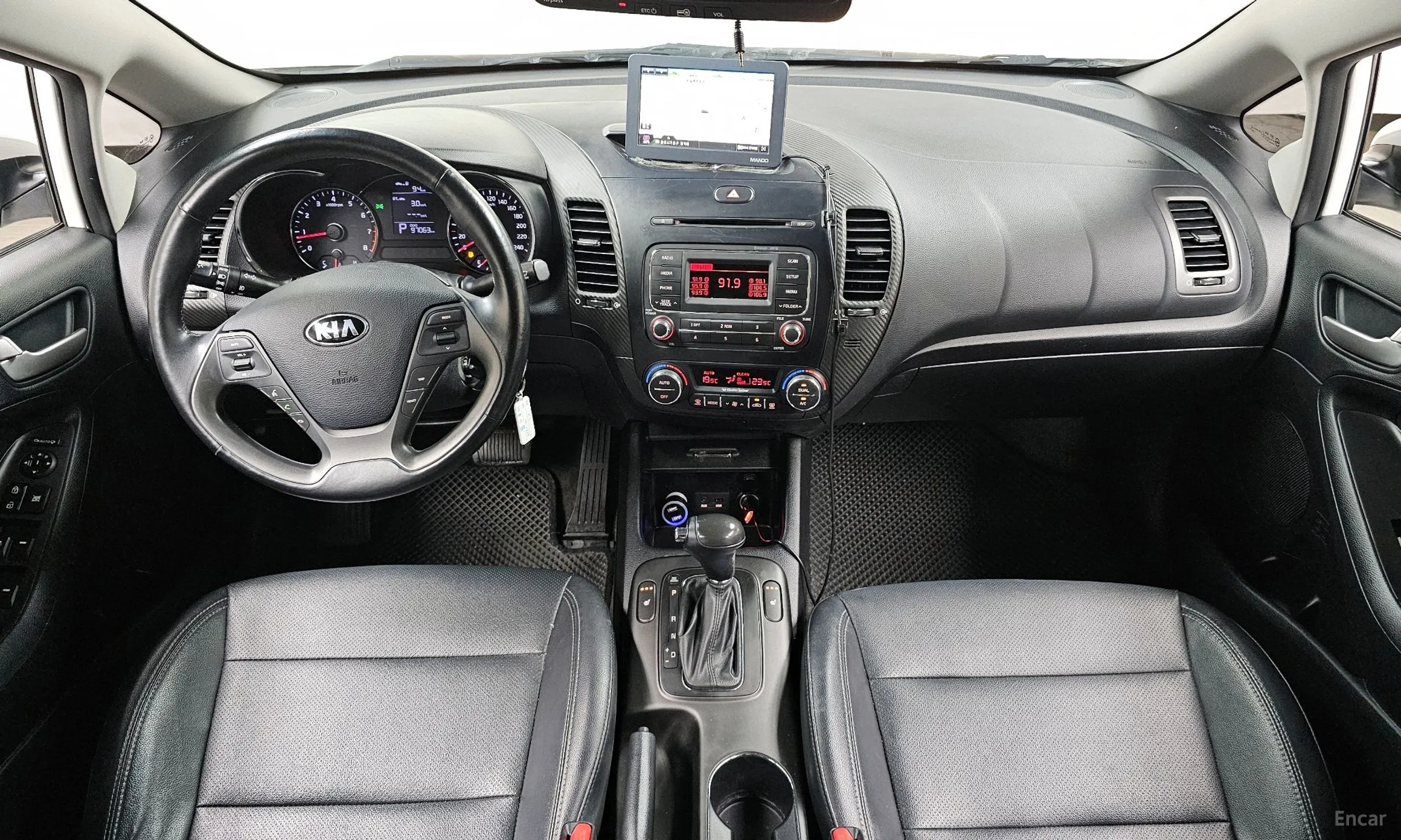 Kia K3 превью 4