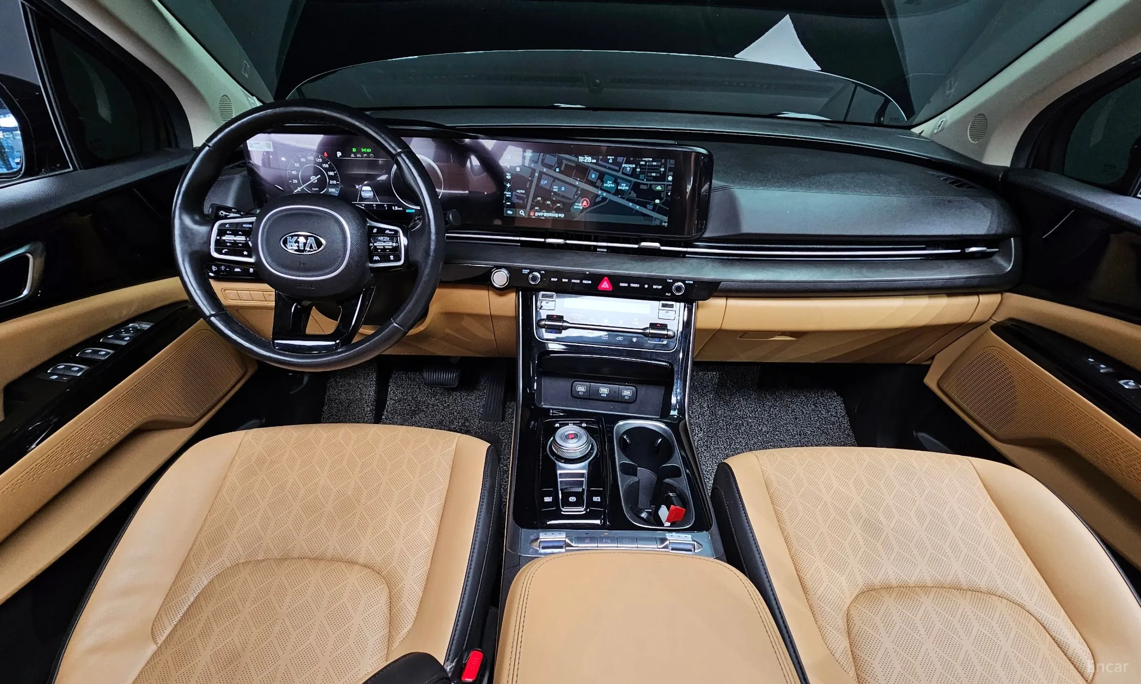 Kia Carnival Gen 4 превью 4