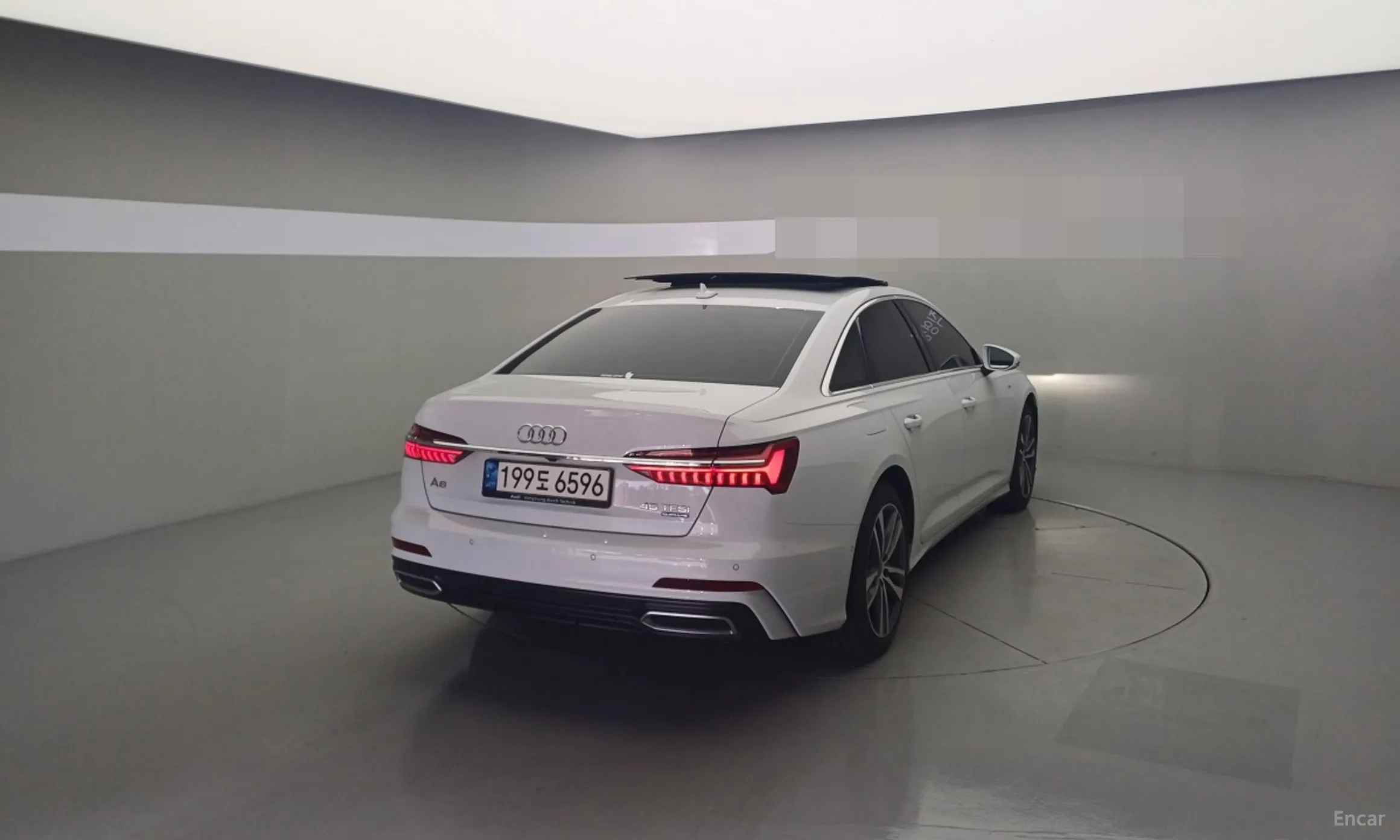 Audi A6 (C8)