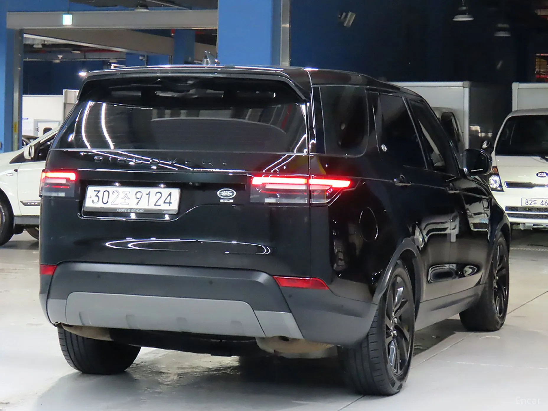 Land Rover Discovery 5 превью 3
