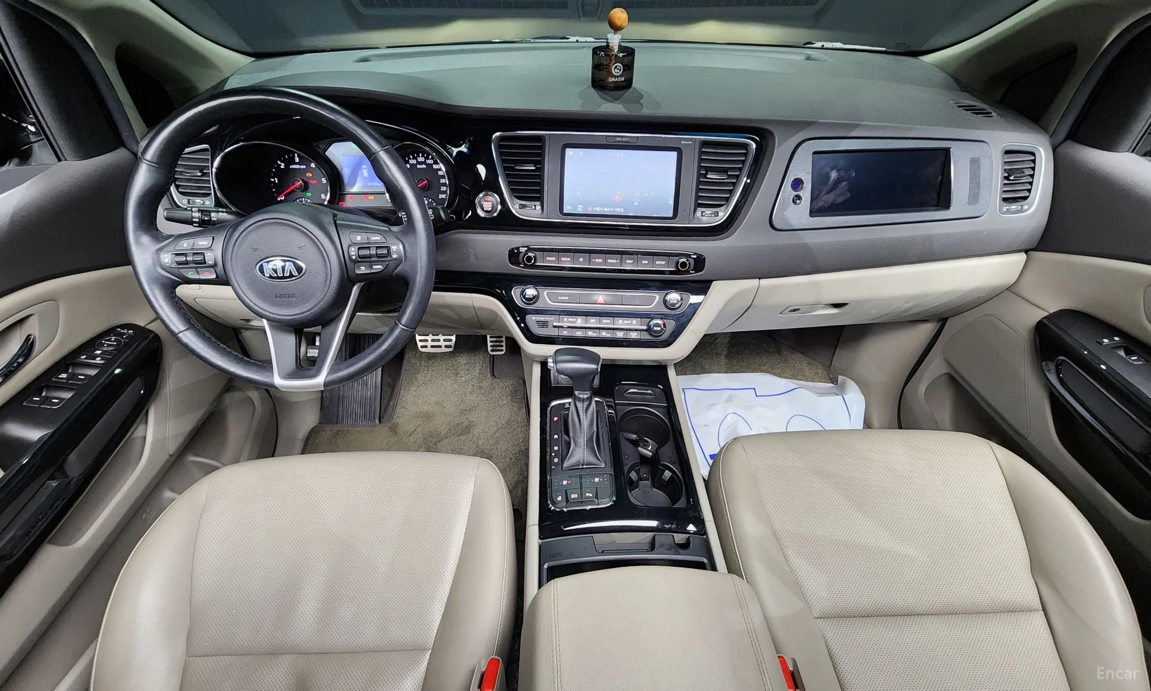 Kia Carnival превью 4
