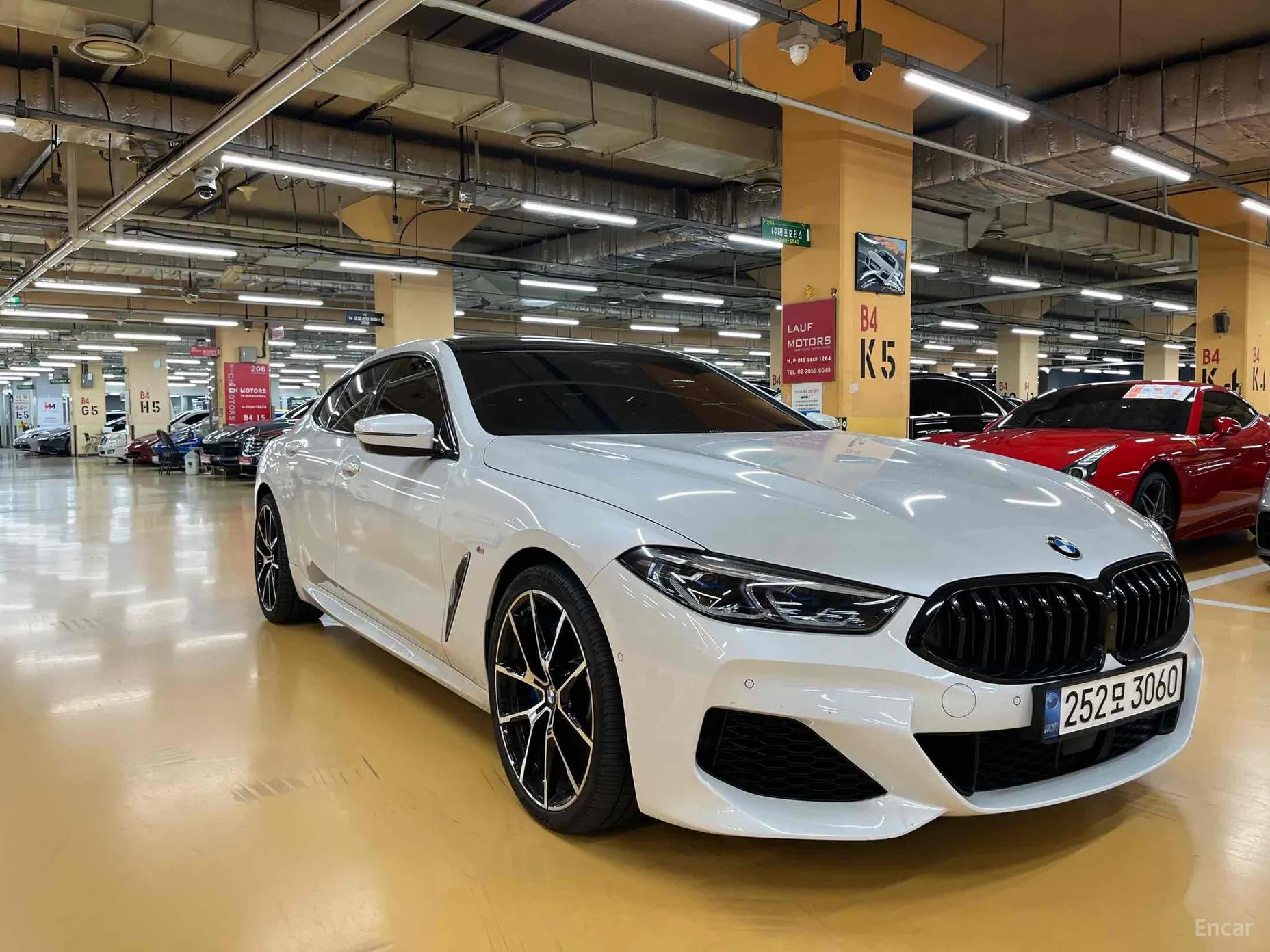 BMW 8-series (G15)