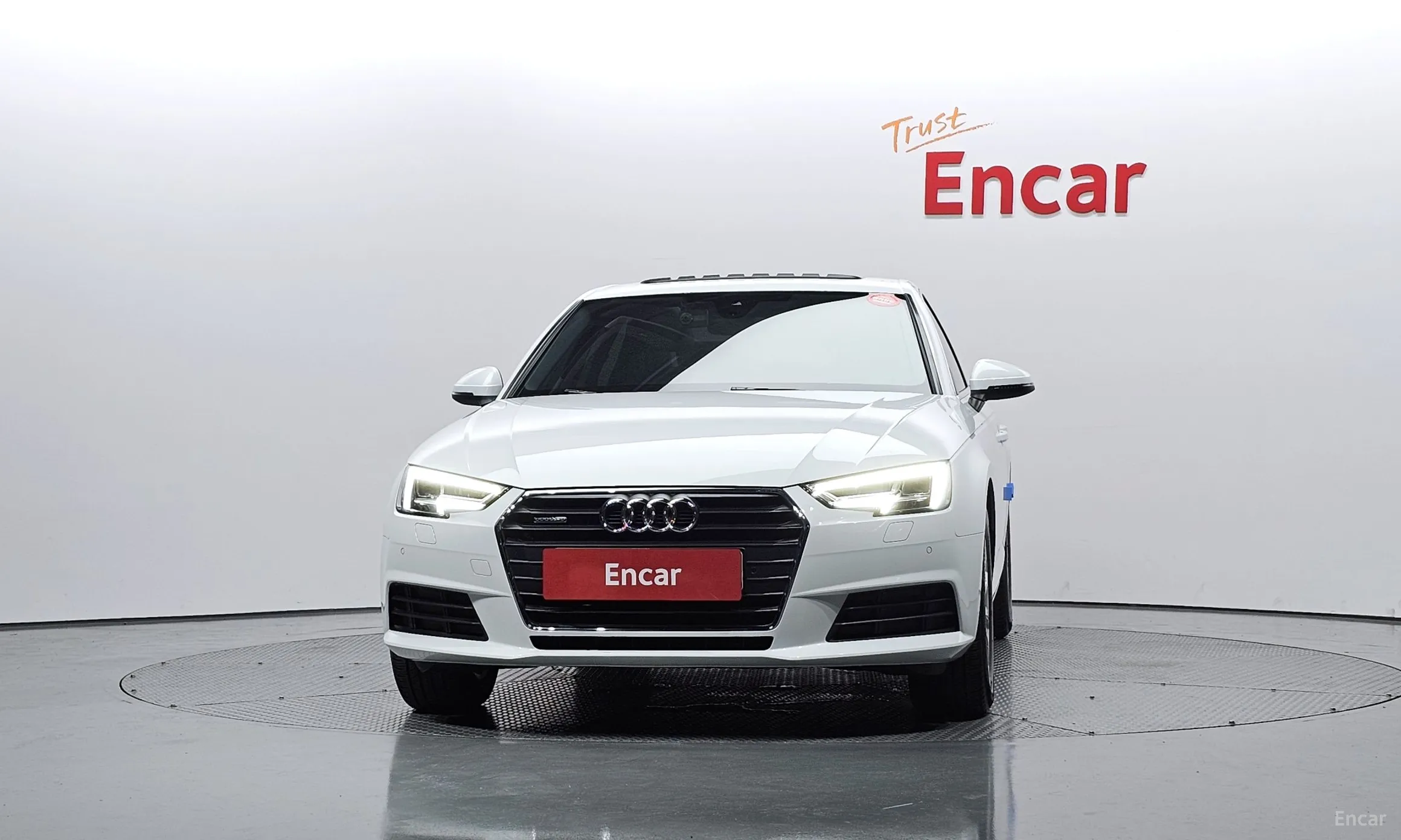 Audi A4 (B9) превью 2