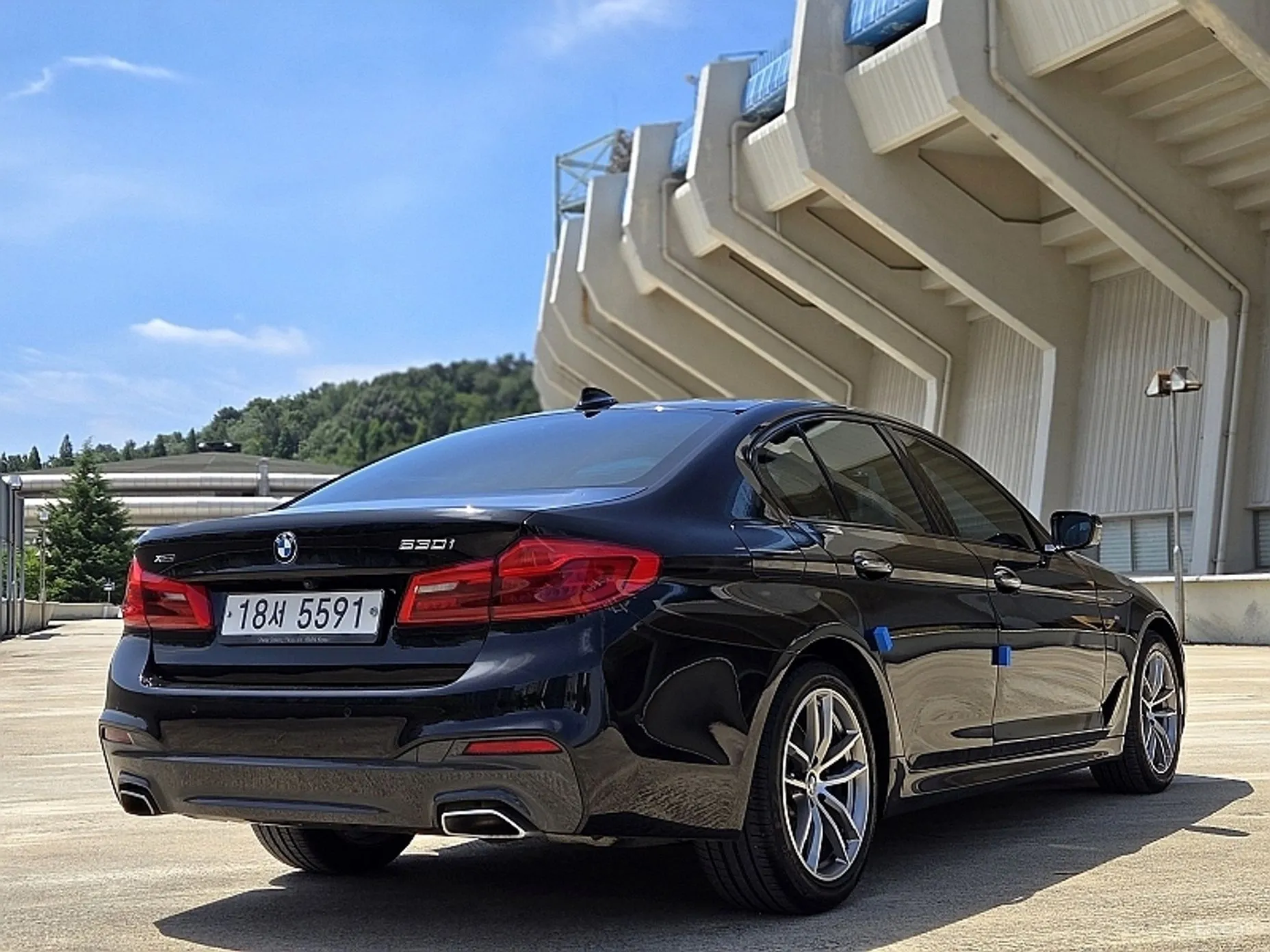 BMW 5 Series (G30) превью 3