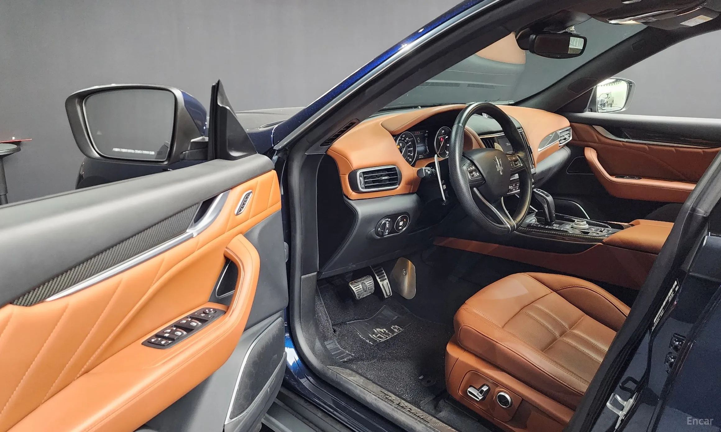 Maserati Levante превью 10