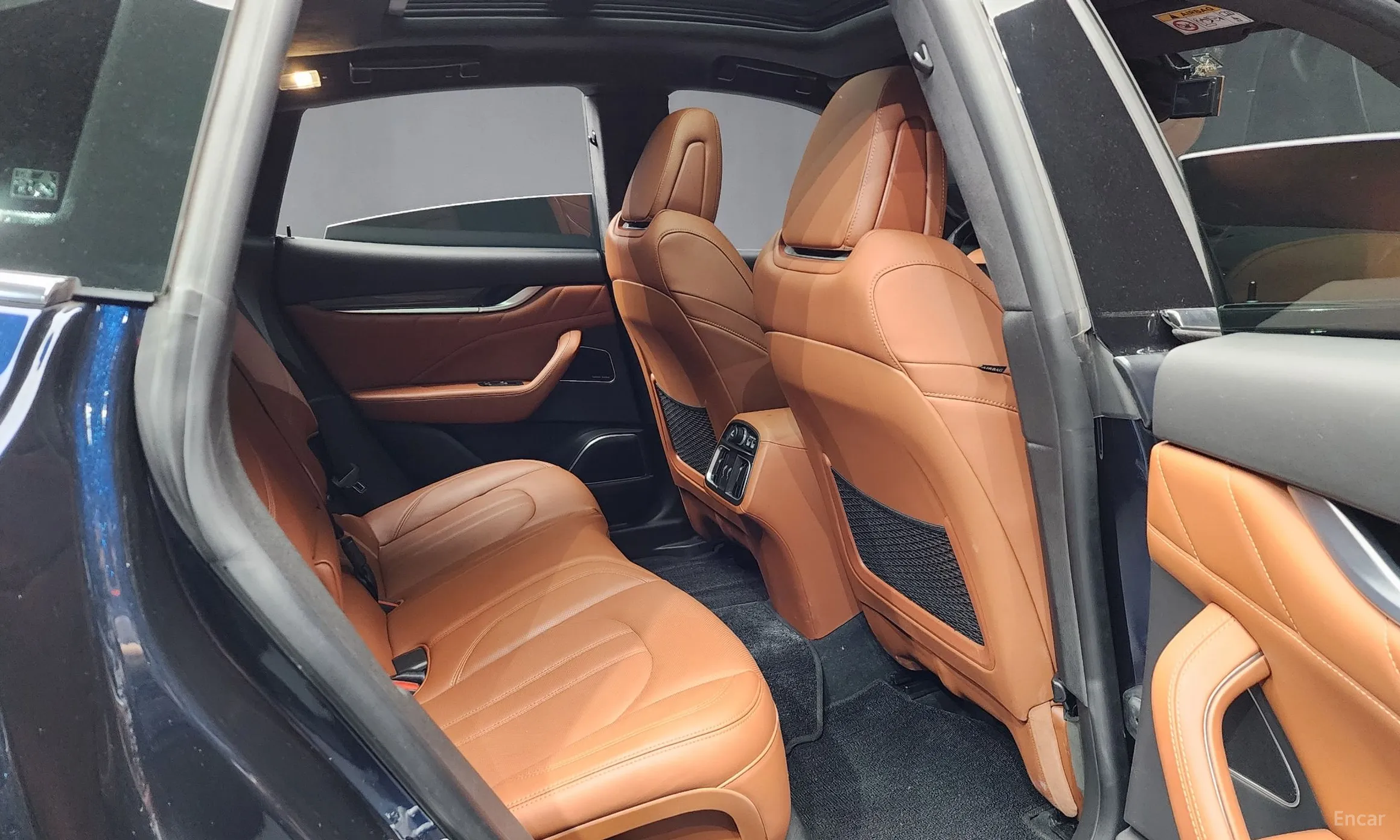 Maserati Levante превью 12