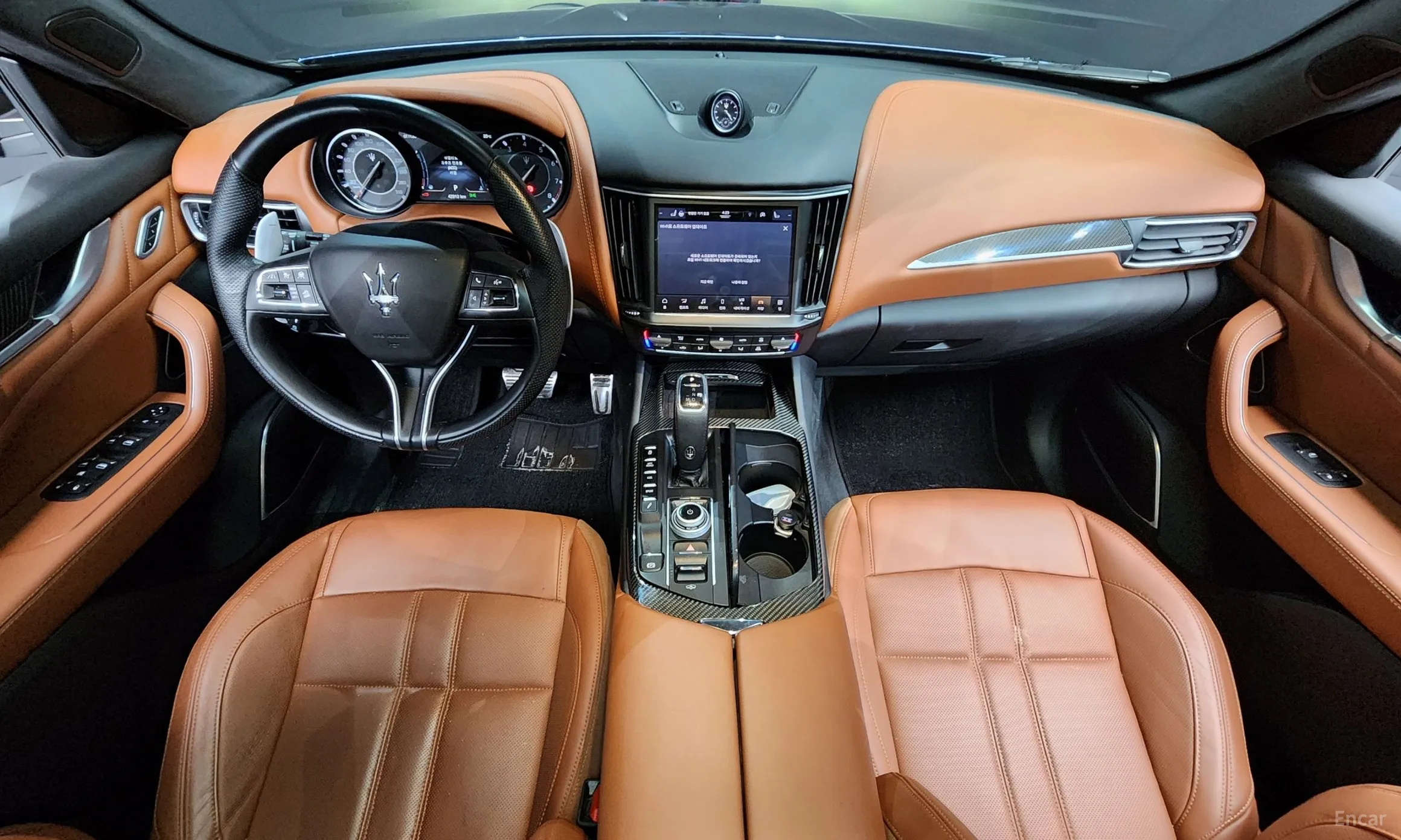 Maserati Levante превью 7