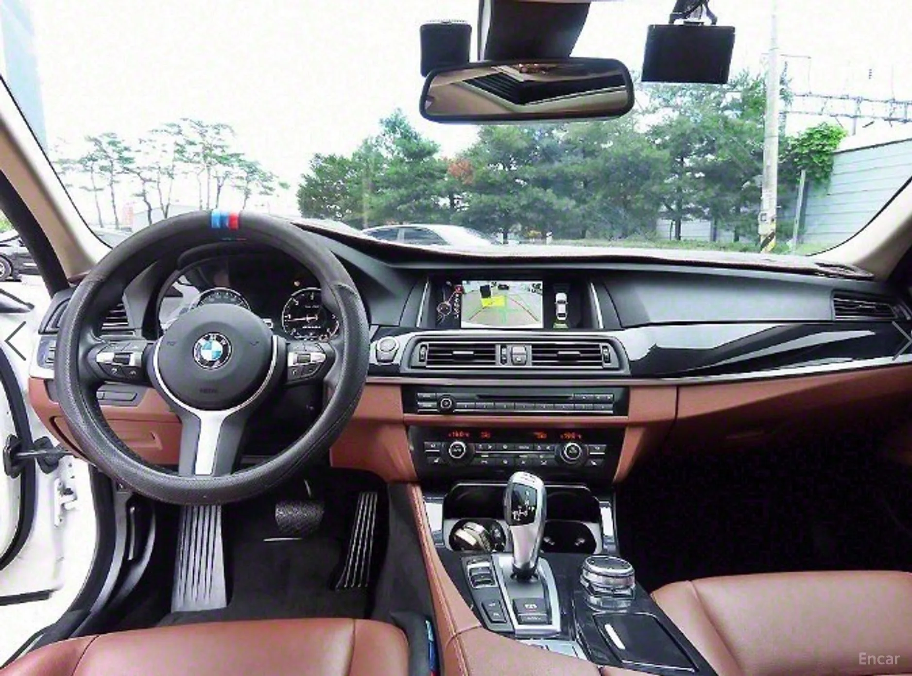 BMW 5 Series (F10) превью 4