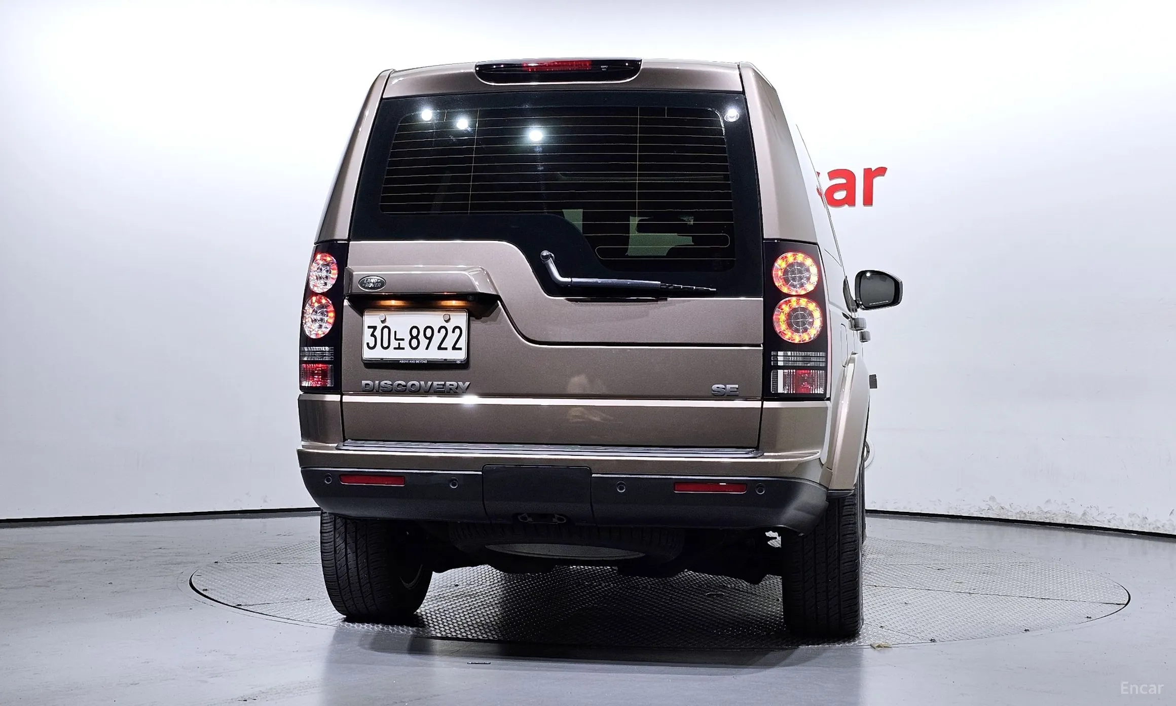 Land Rover Discovery 4 превью 3