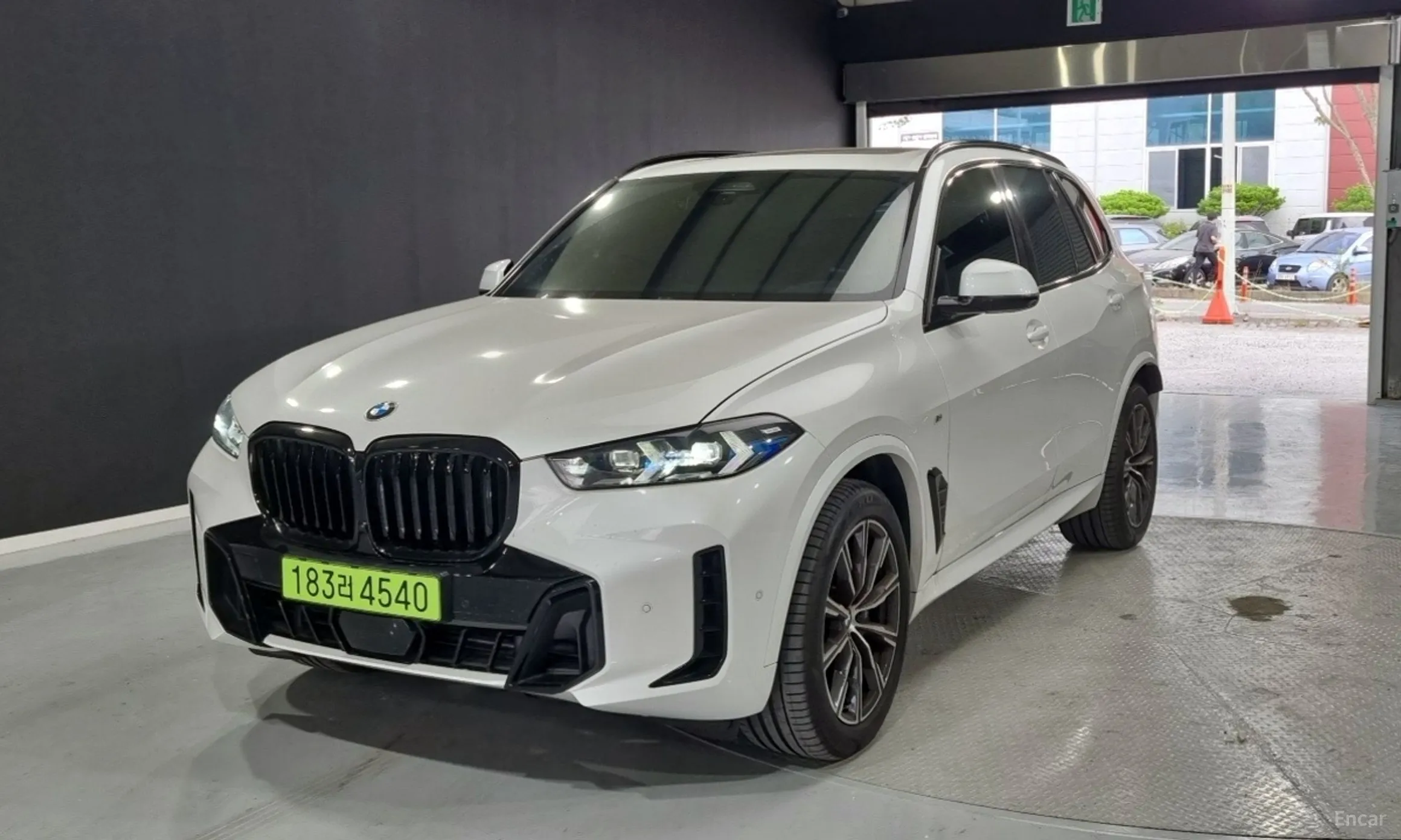 X5 (G05)