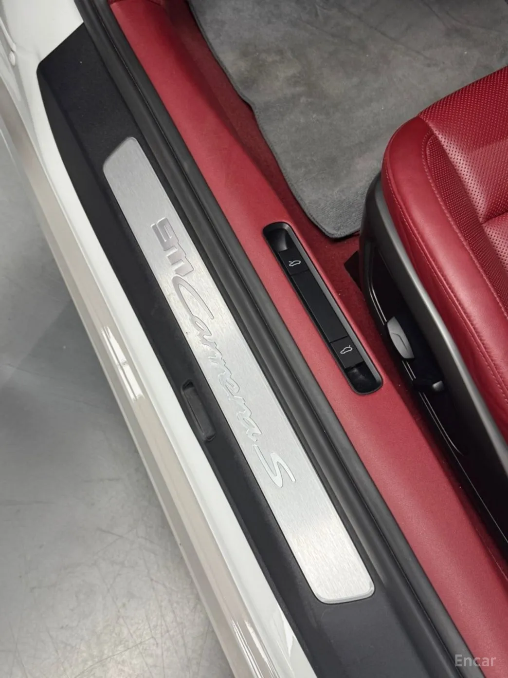 Porsche 911 (992) превью 3