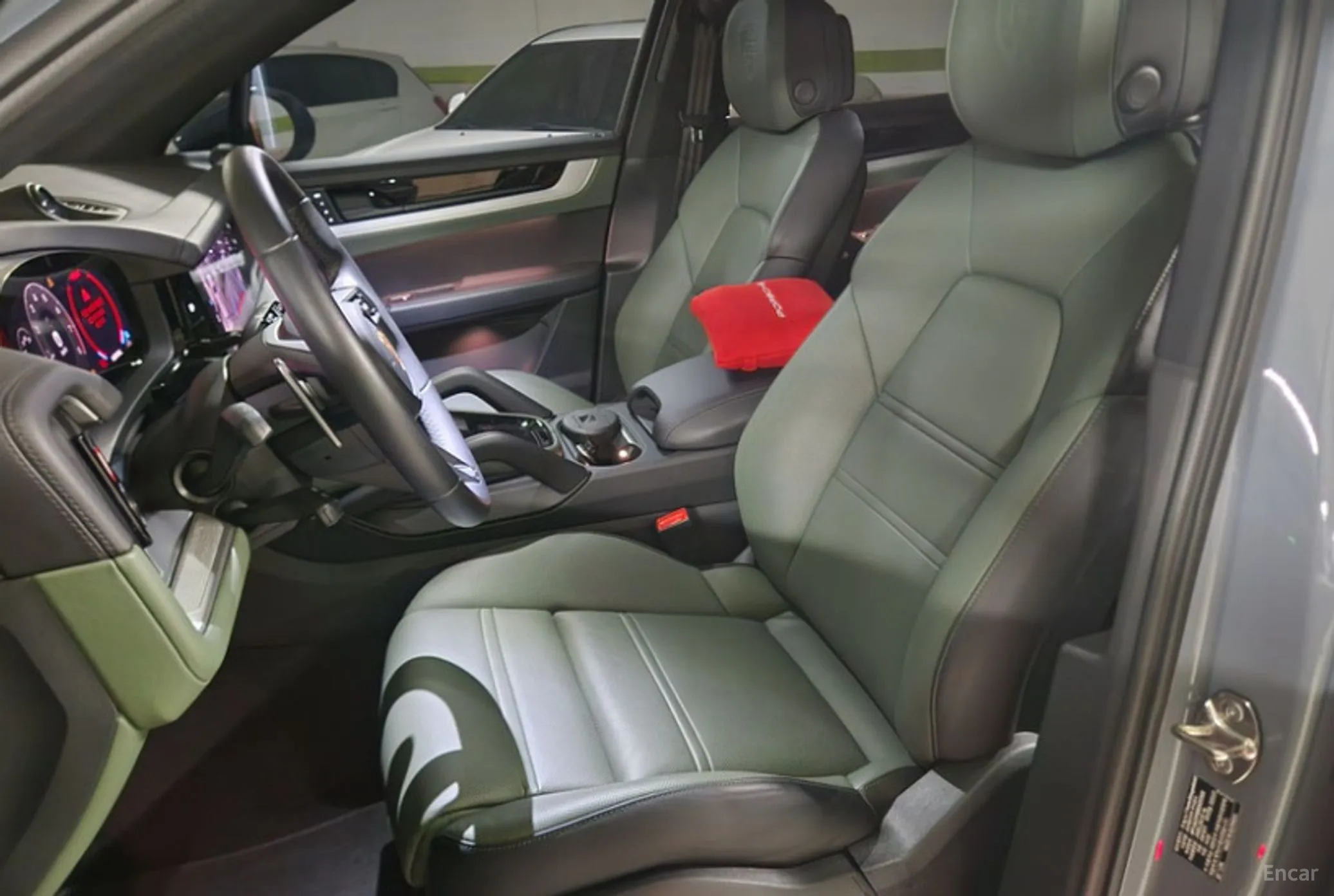 Porsche Cayenne (PO536) превью 2