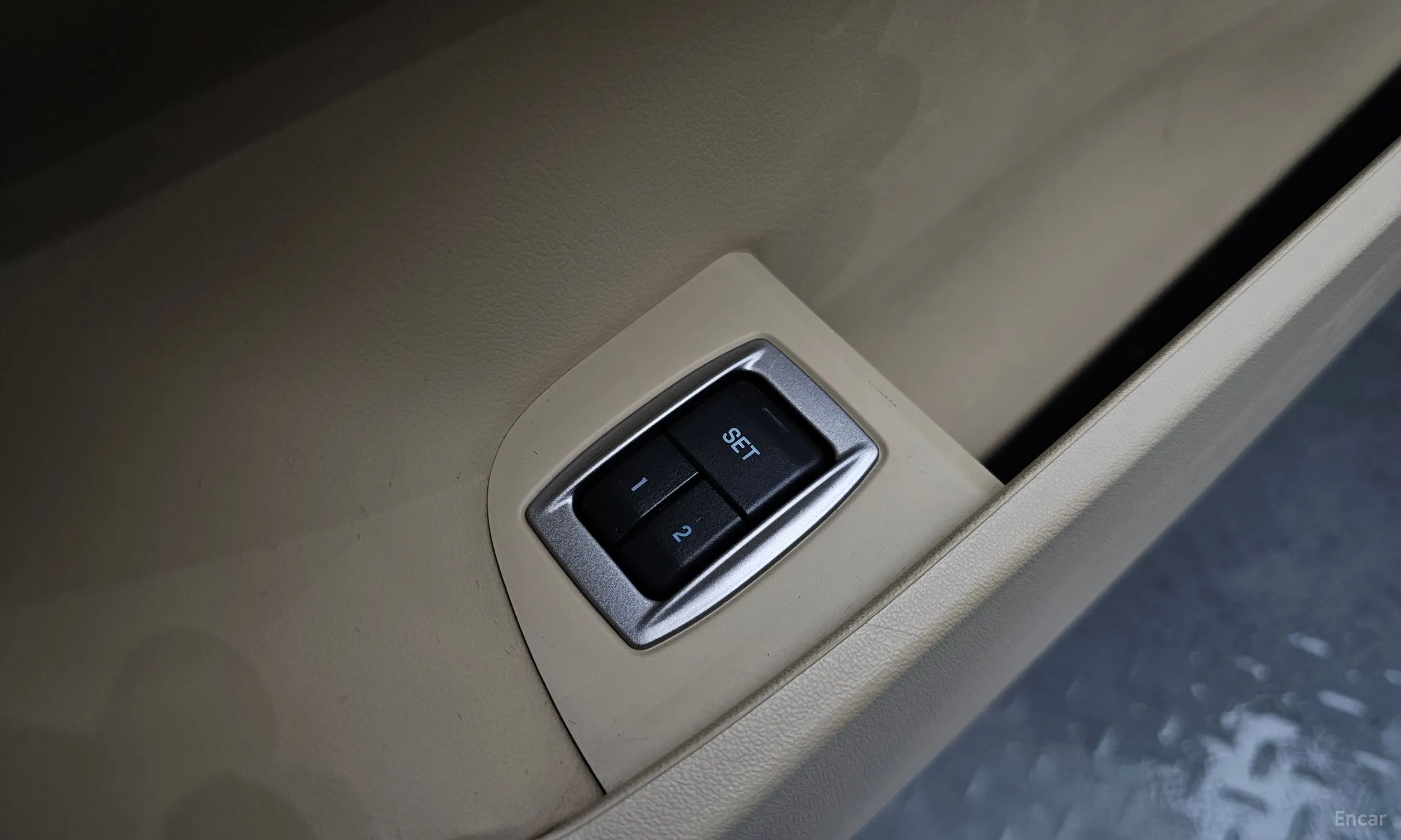Jaguar New XF превью 17
