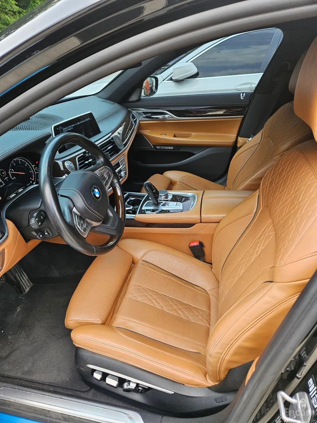 BMW 7 Series (G11) превью 3