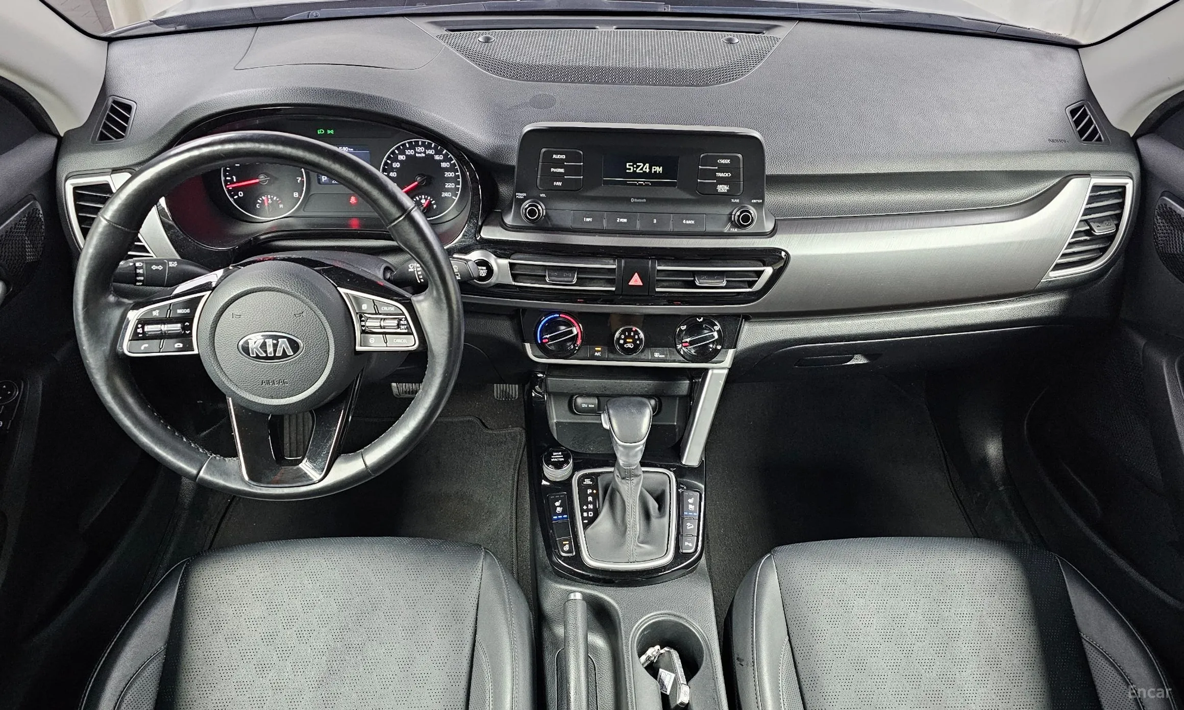 Kia Seltos превью 4