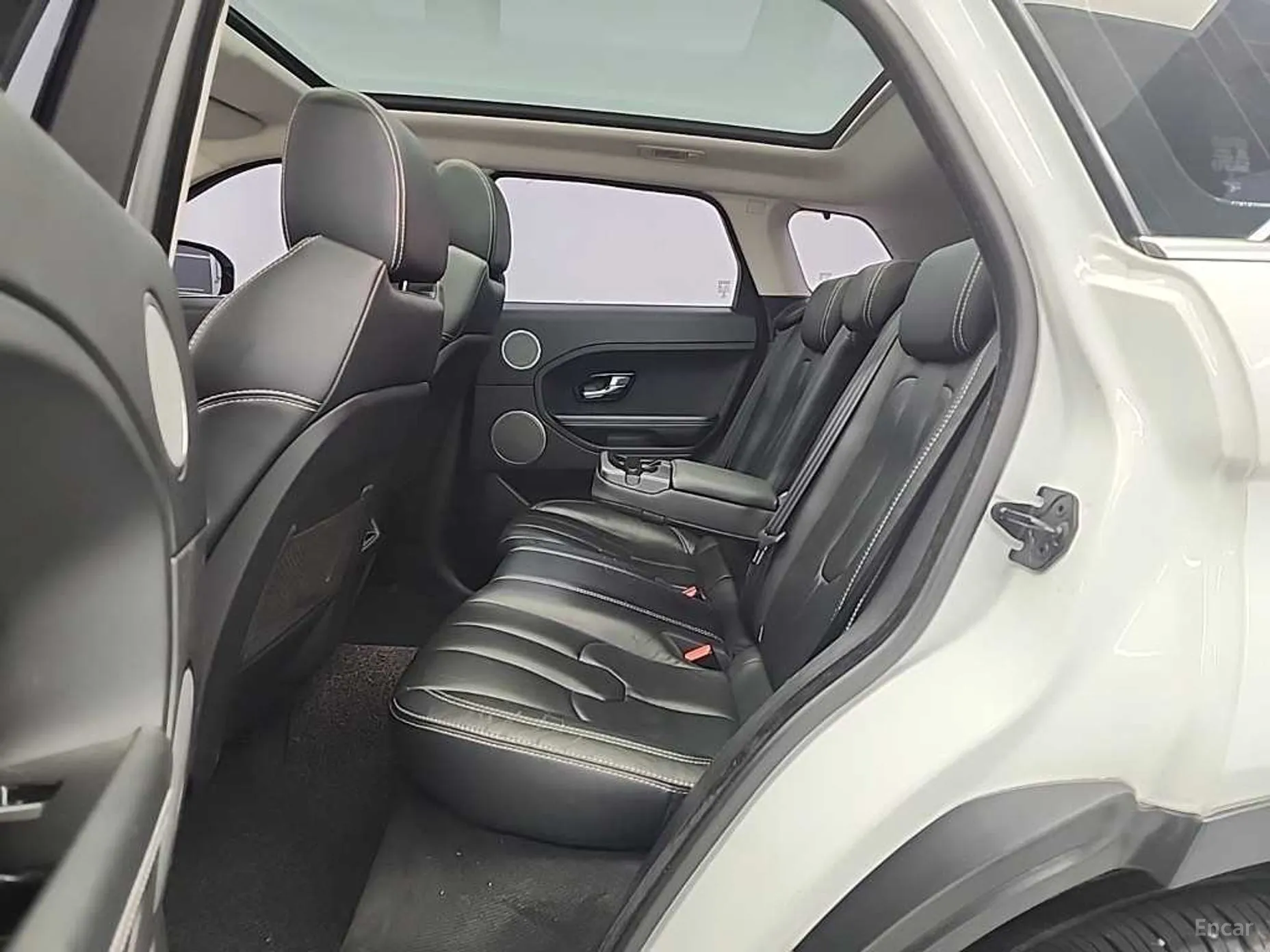 Land Rover Range Rover Evoque превью 4