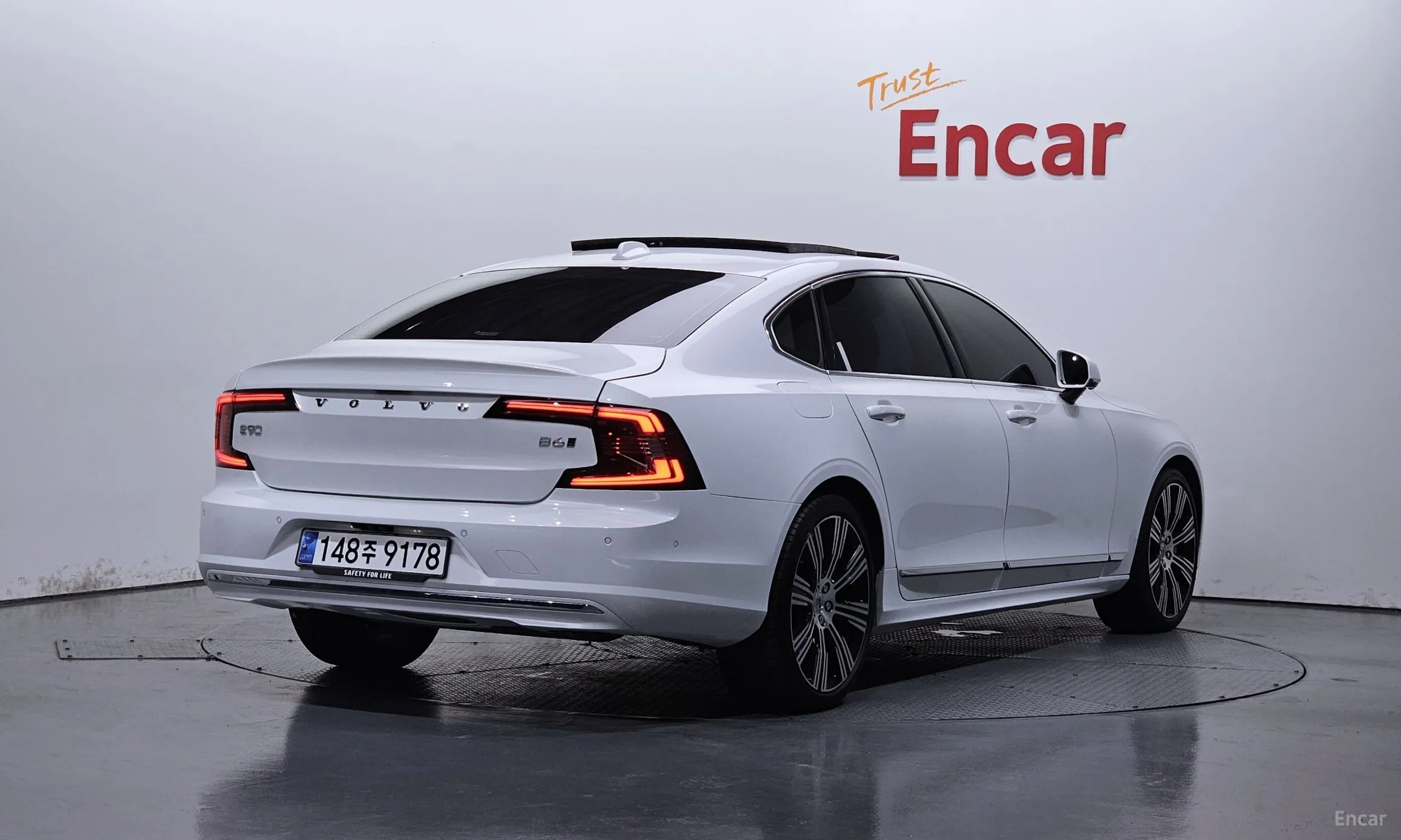 Volvo S90 превью 2