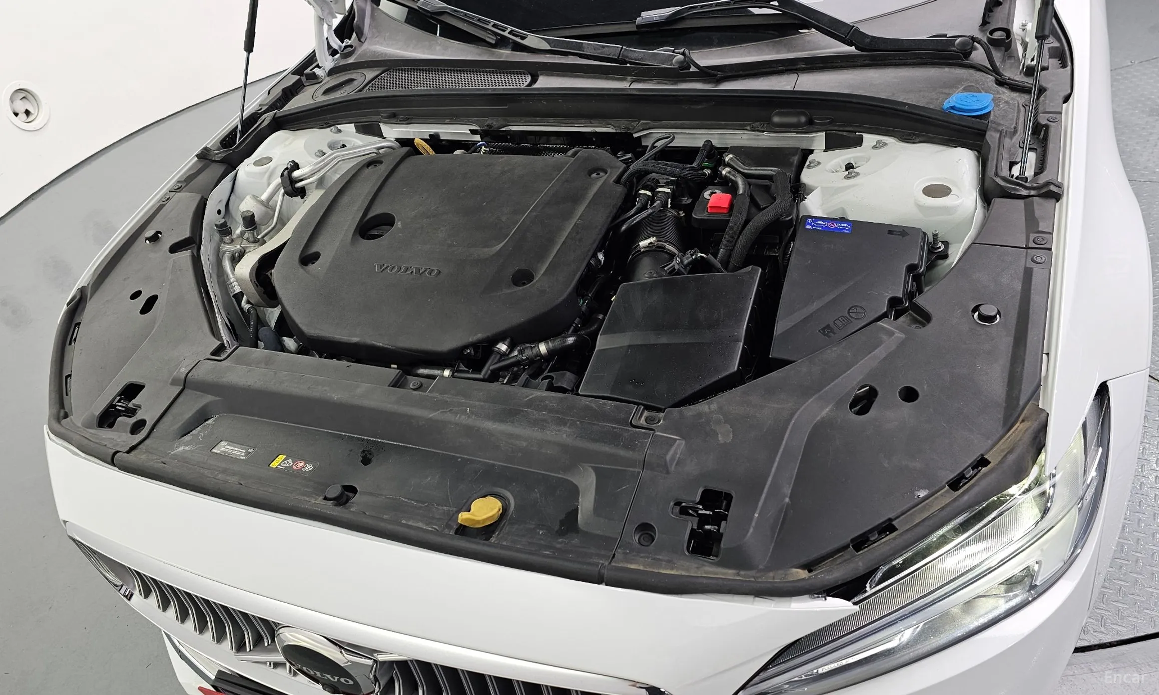Volvo S90 превью 6