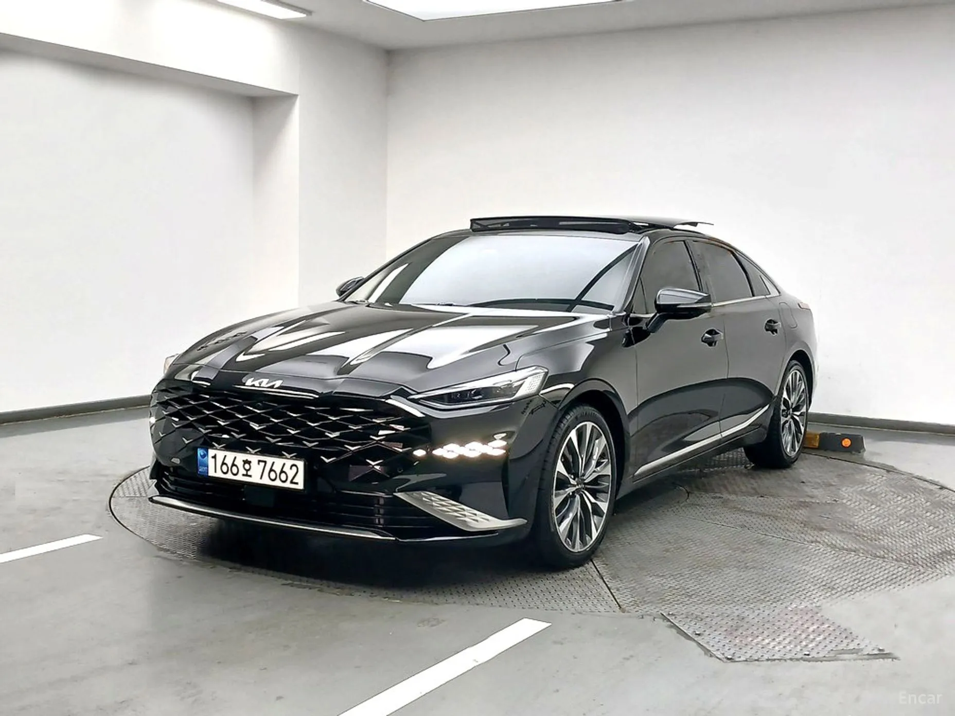 Kia K8