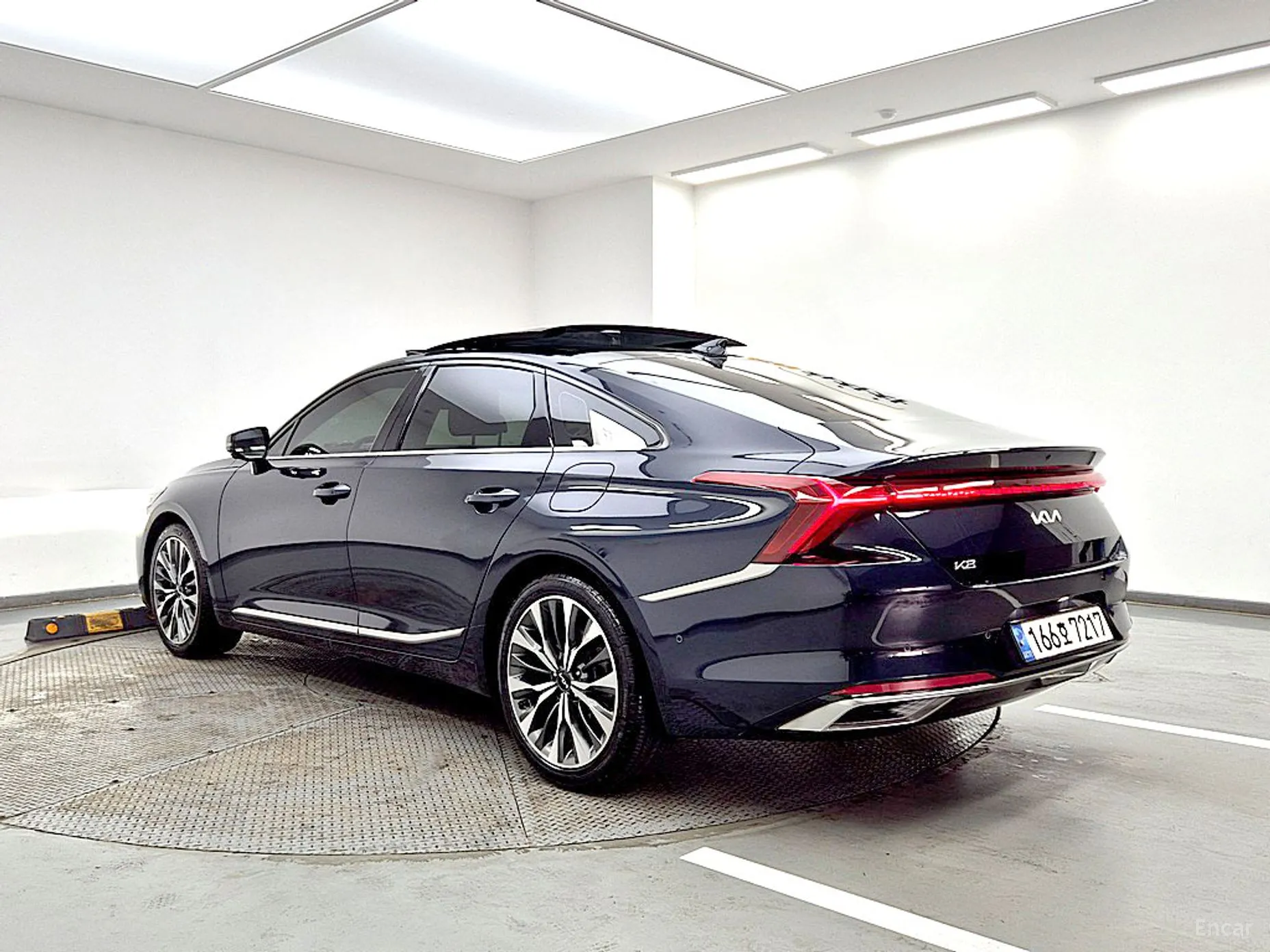 Kia K8 превью 3