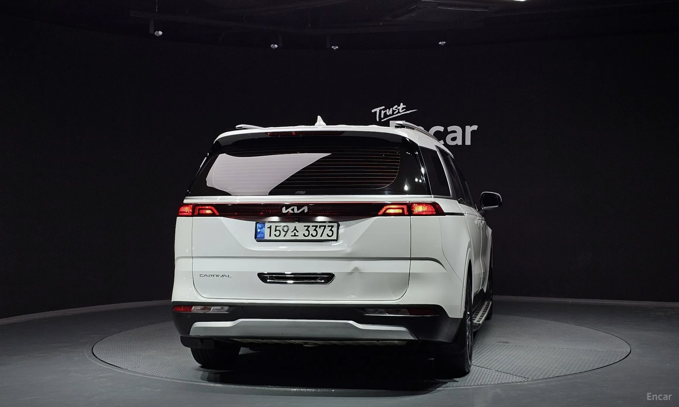 Kia Carnival Gen 4 превью 3