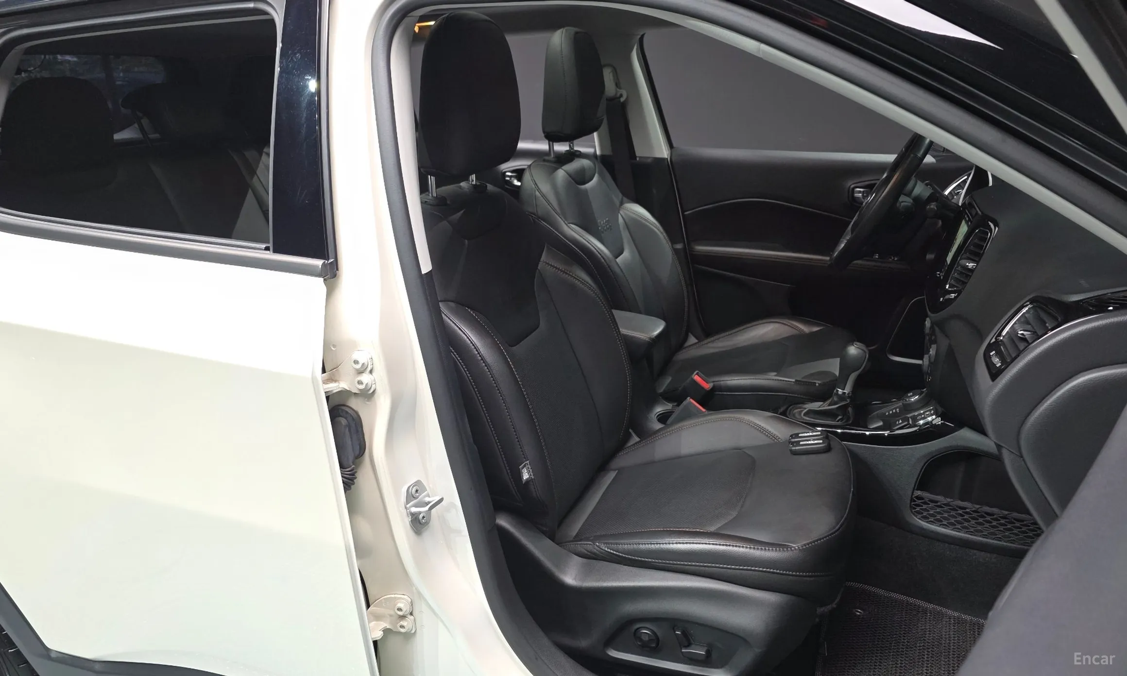 Jeep Compass 2nd Generation превью 10