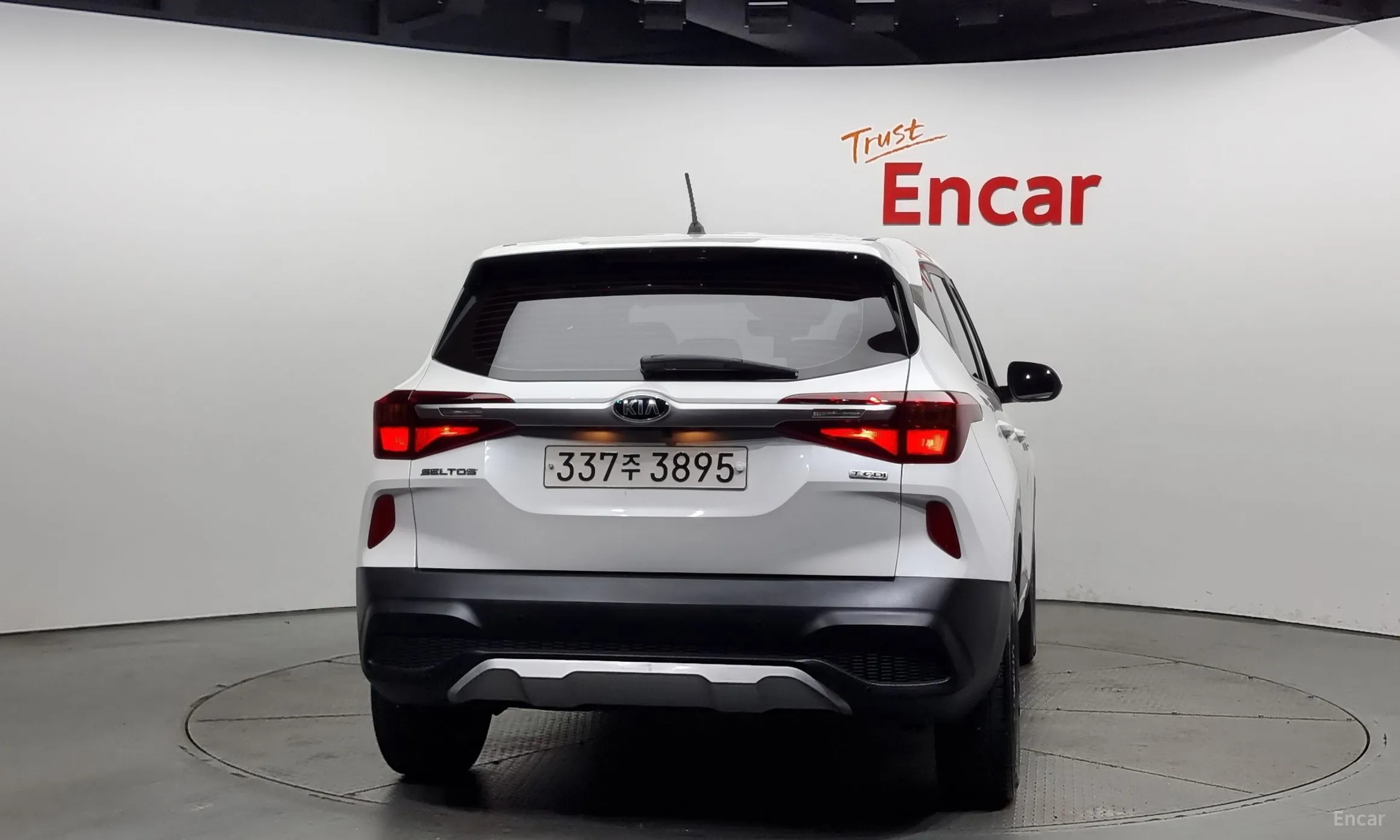Kia Seltos превью 3