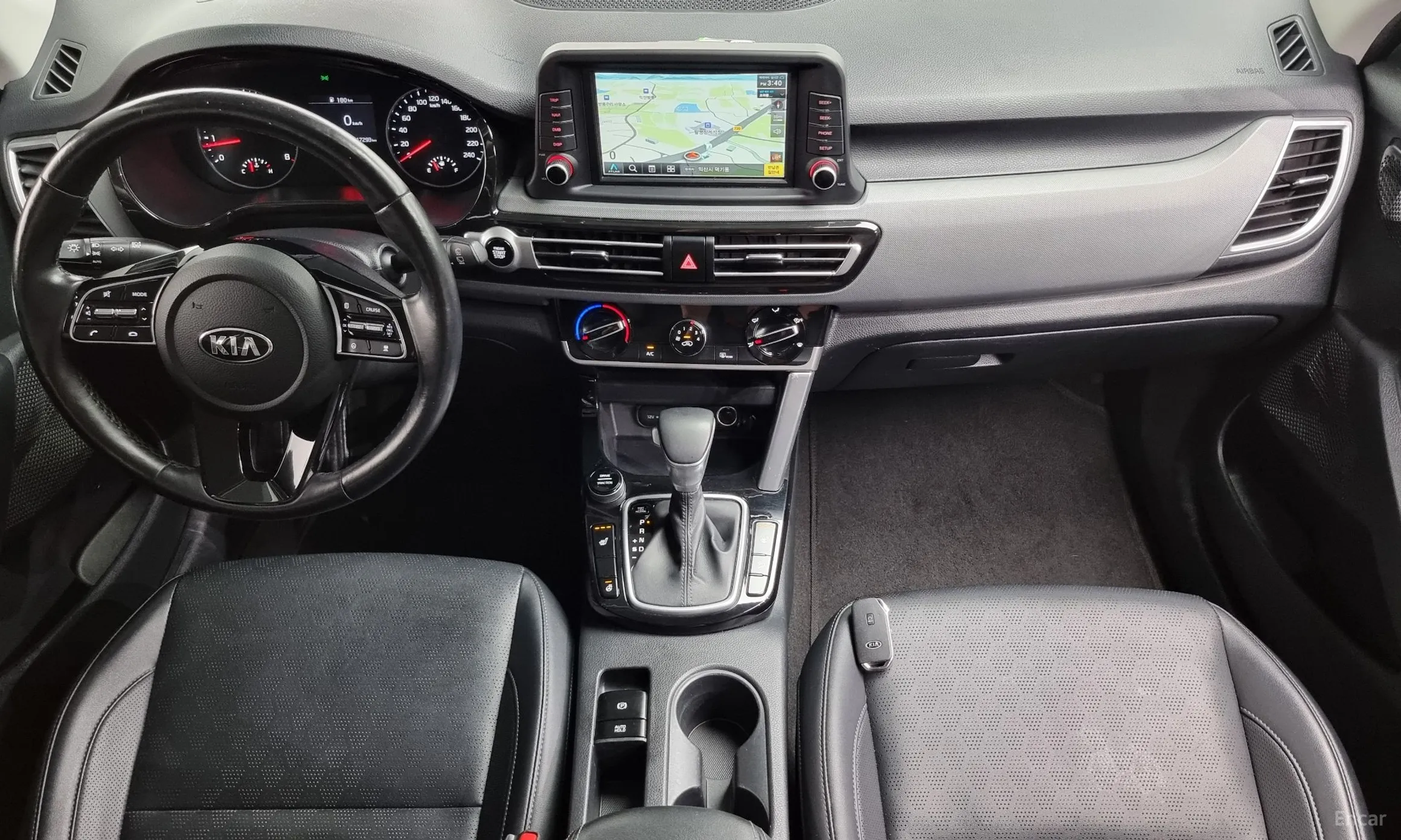 Kia Seltos превью 4