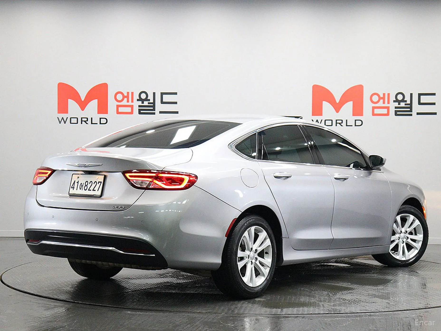 Chrysler 200 Second generation превью 3