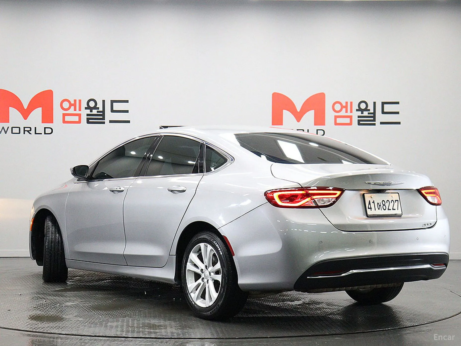 Chrysler 200 Second generation превью 4