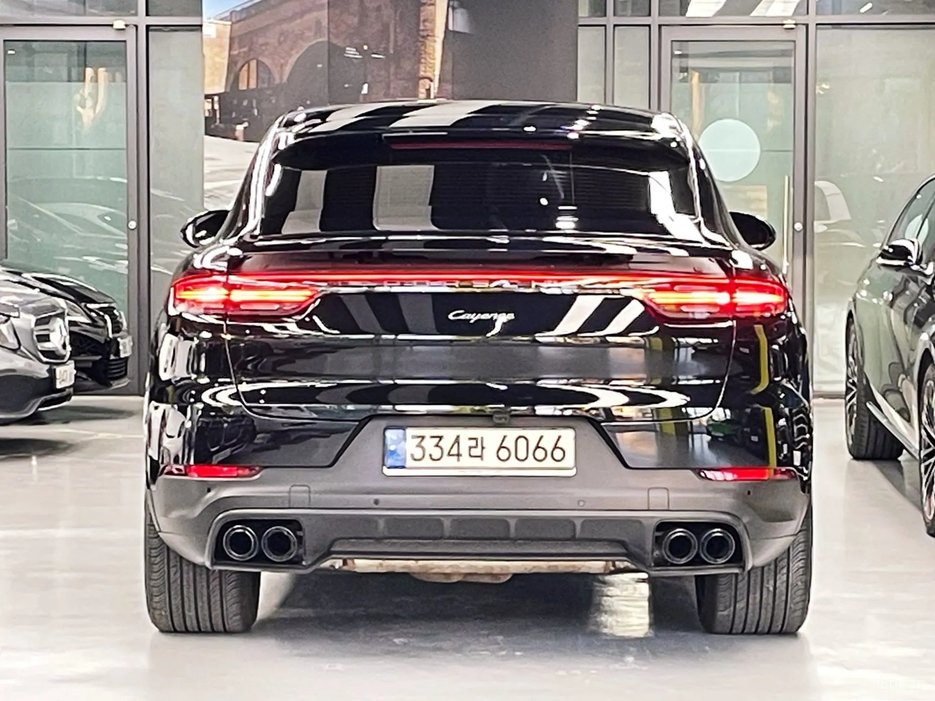 Porsche Cayenne (PO536) превью 3