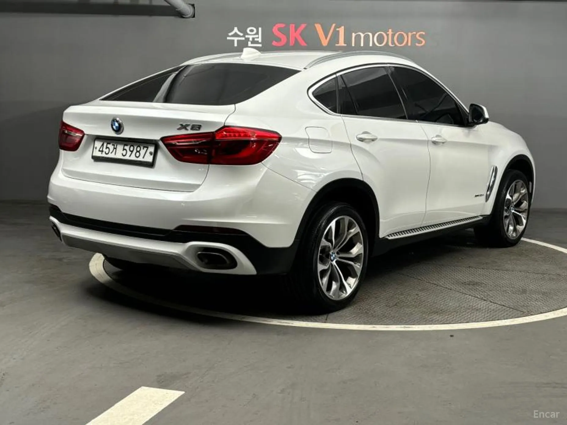 BMW X6 (F16) превью 3