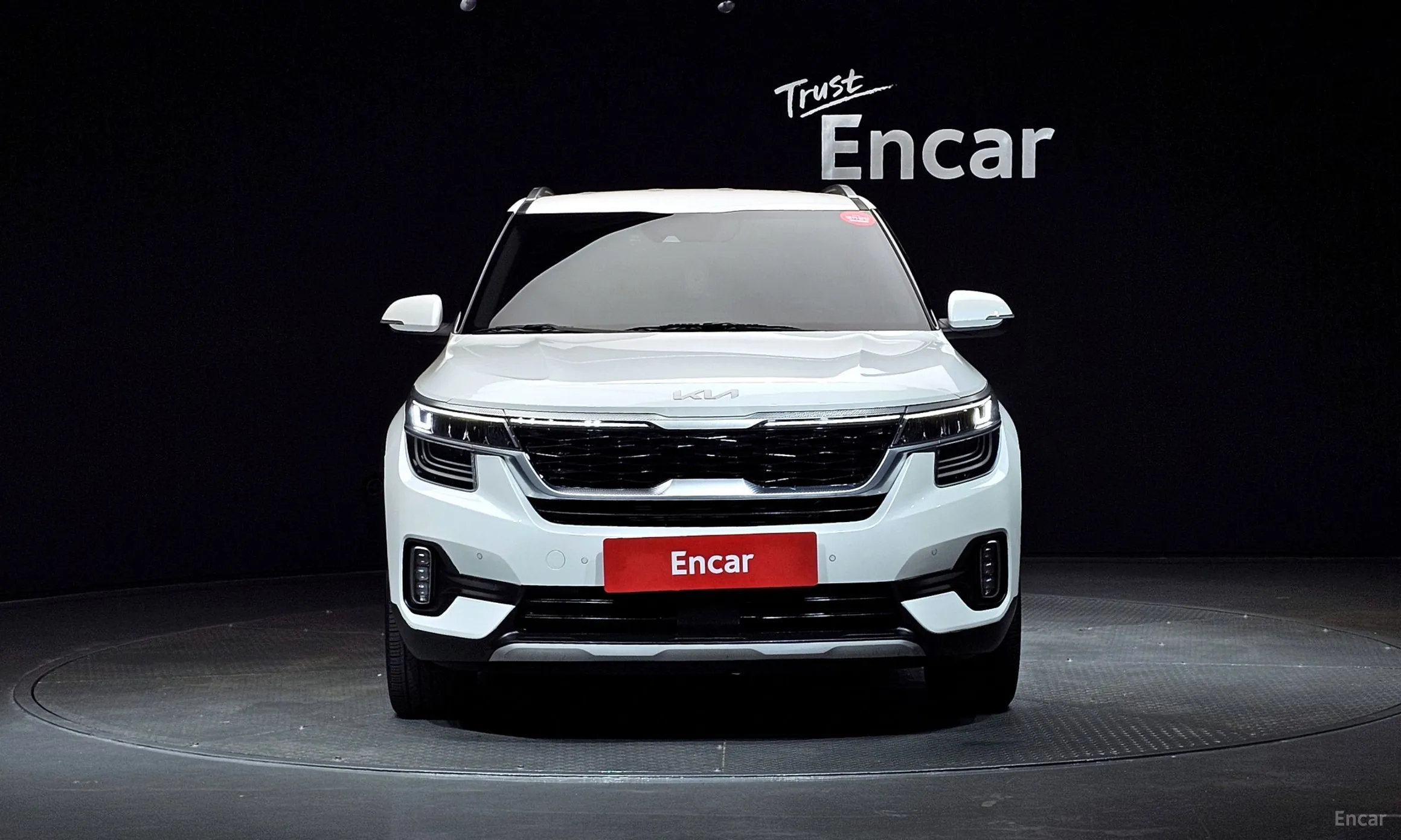 Kia Seltos превью 2