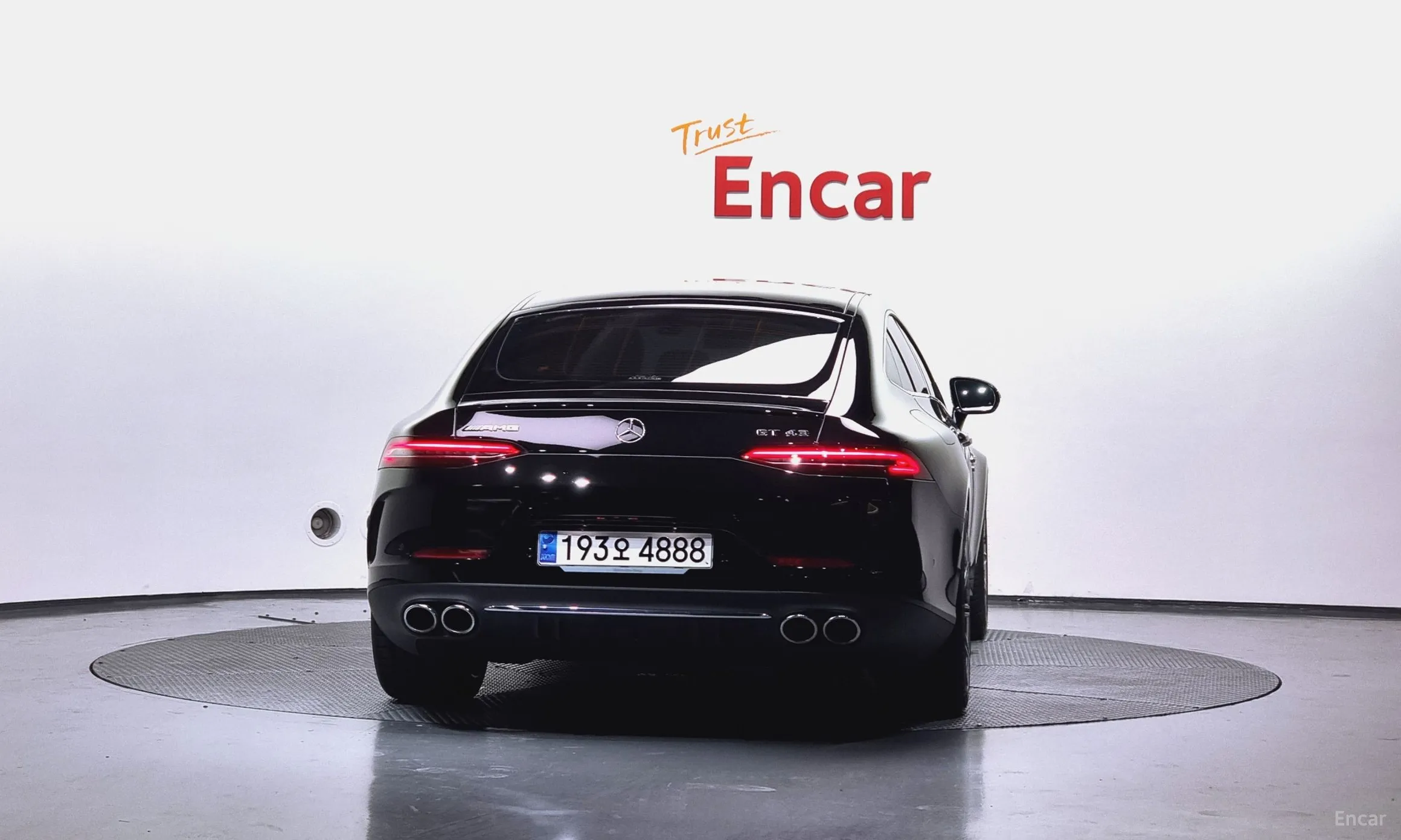 Mercedes Benz AMG GT превью 3