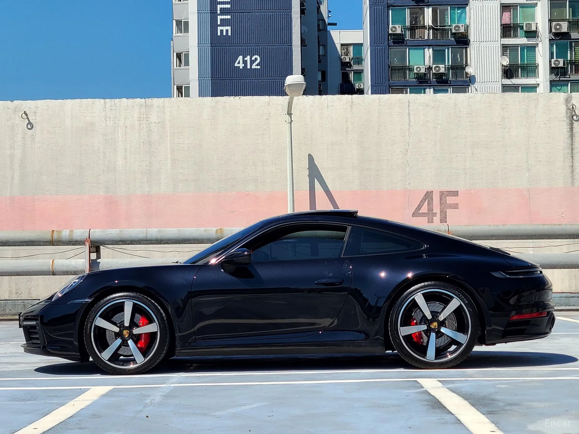 Porsche 911 (992) превью 4